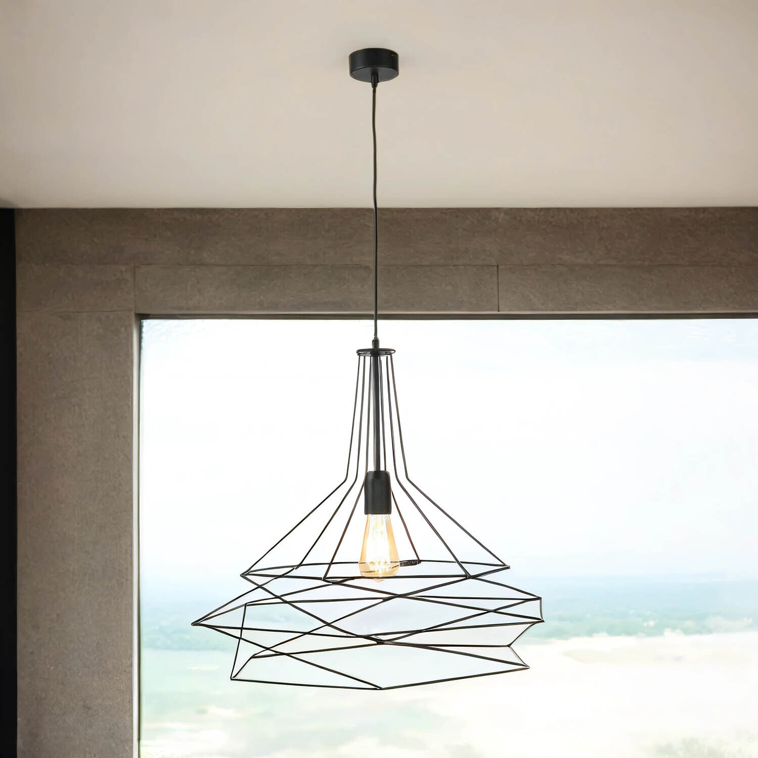 Suspension fil noir géométrique table à manger