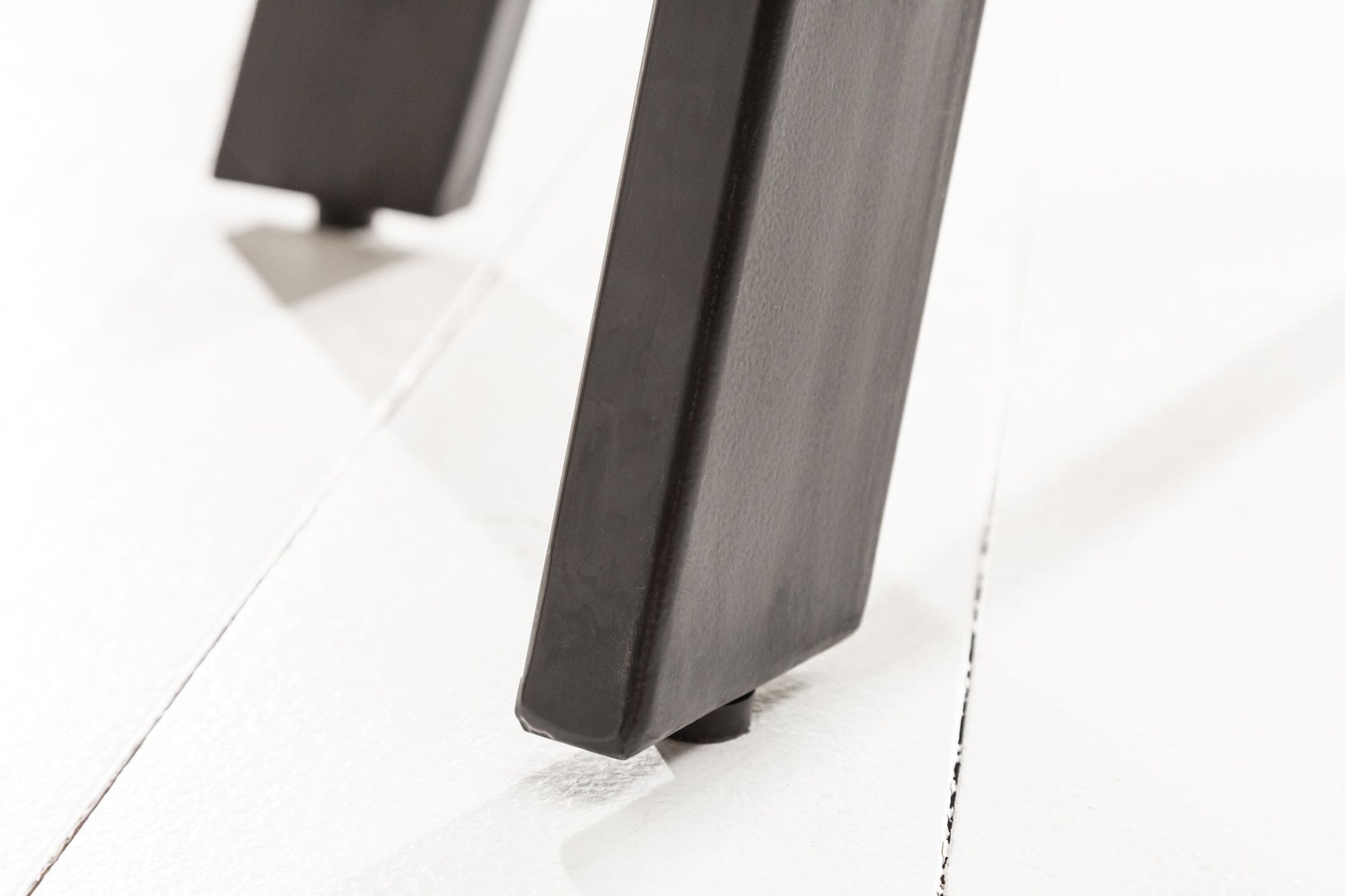 Table à manger mangue bois métal 80 x 80 cm ronde Table à manger mangue bois métal 80 x 80 cm ronde