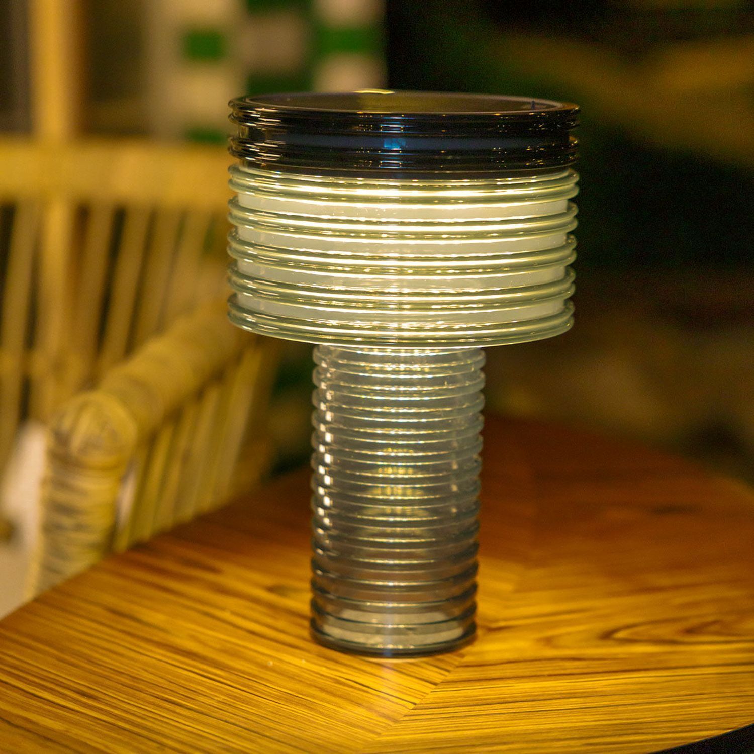 LED Solar Tischlampe Akku dimmbar Grau IP44 3000K 25cm metallischer stapel, hoher zylinder, Spirale Rippung, Geräte-Teil, Industriematerial