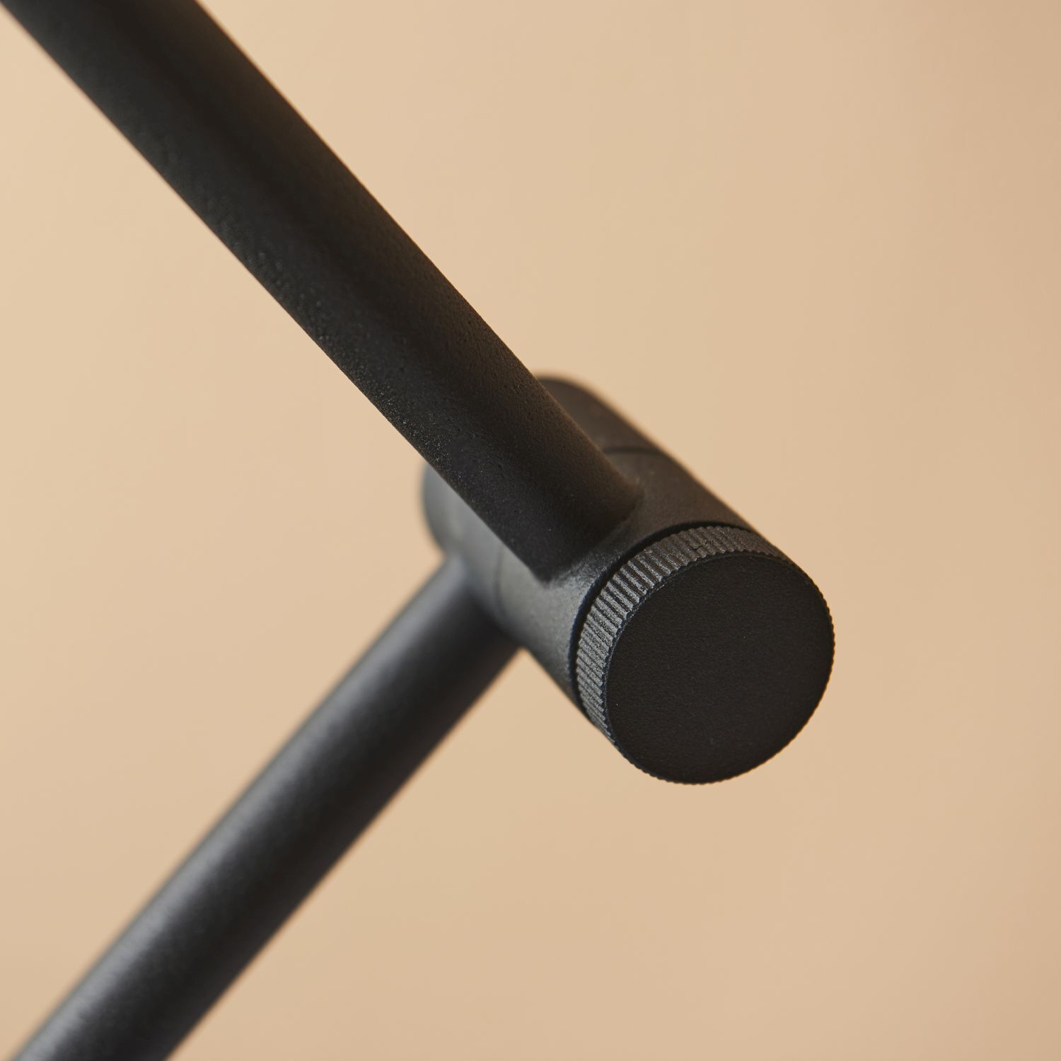 Lampe de bureau noire ajustable H : 69 cm E14 Moderne