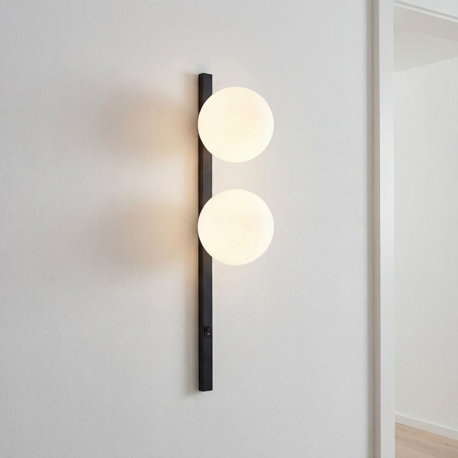 wandlampe, schwarz, zwei glas-kugeln, wandmontiert, modern