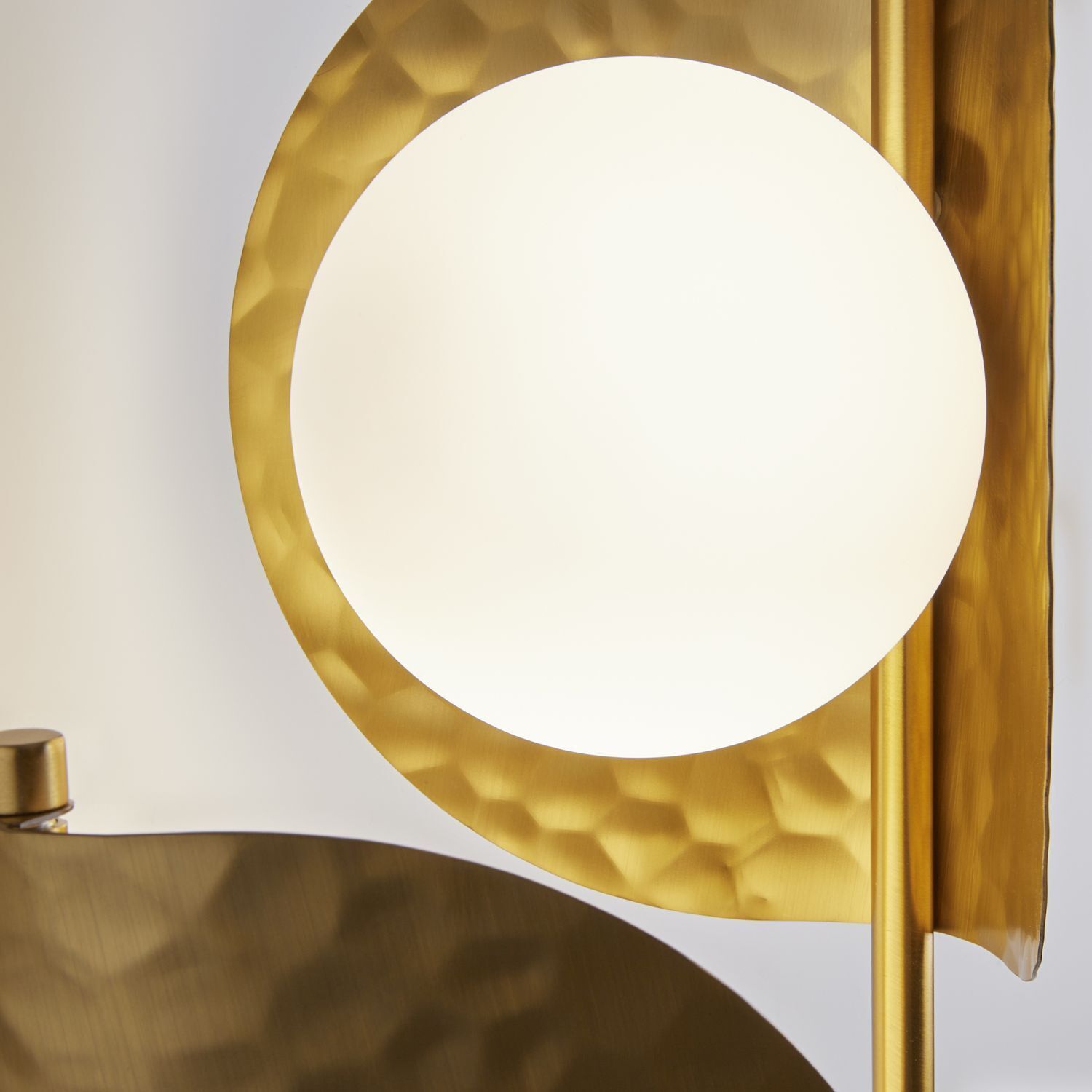 lampe, gold, rund, metall, keine Marken