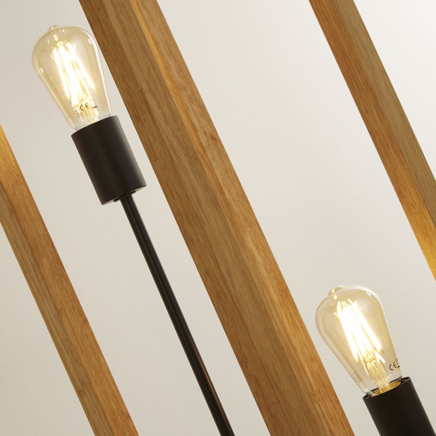 Lampadaire en bambou 140 cm de haut carré naturel noir ZAMOSC