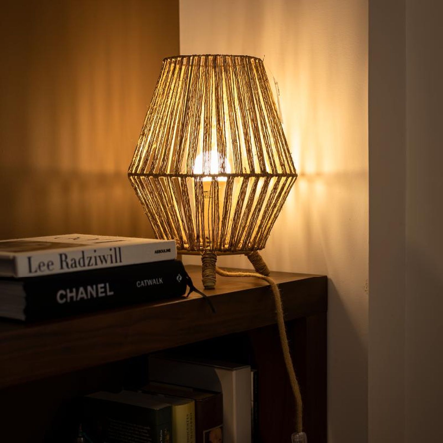 Lampe d'appoint Trépied en rotin H : 32,5 cm E27 YILAN
