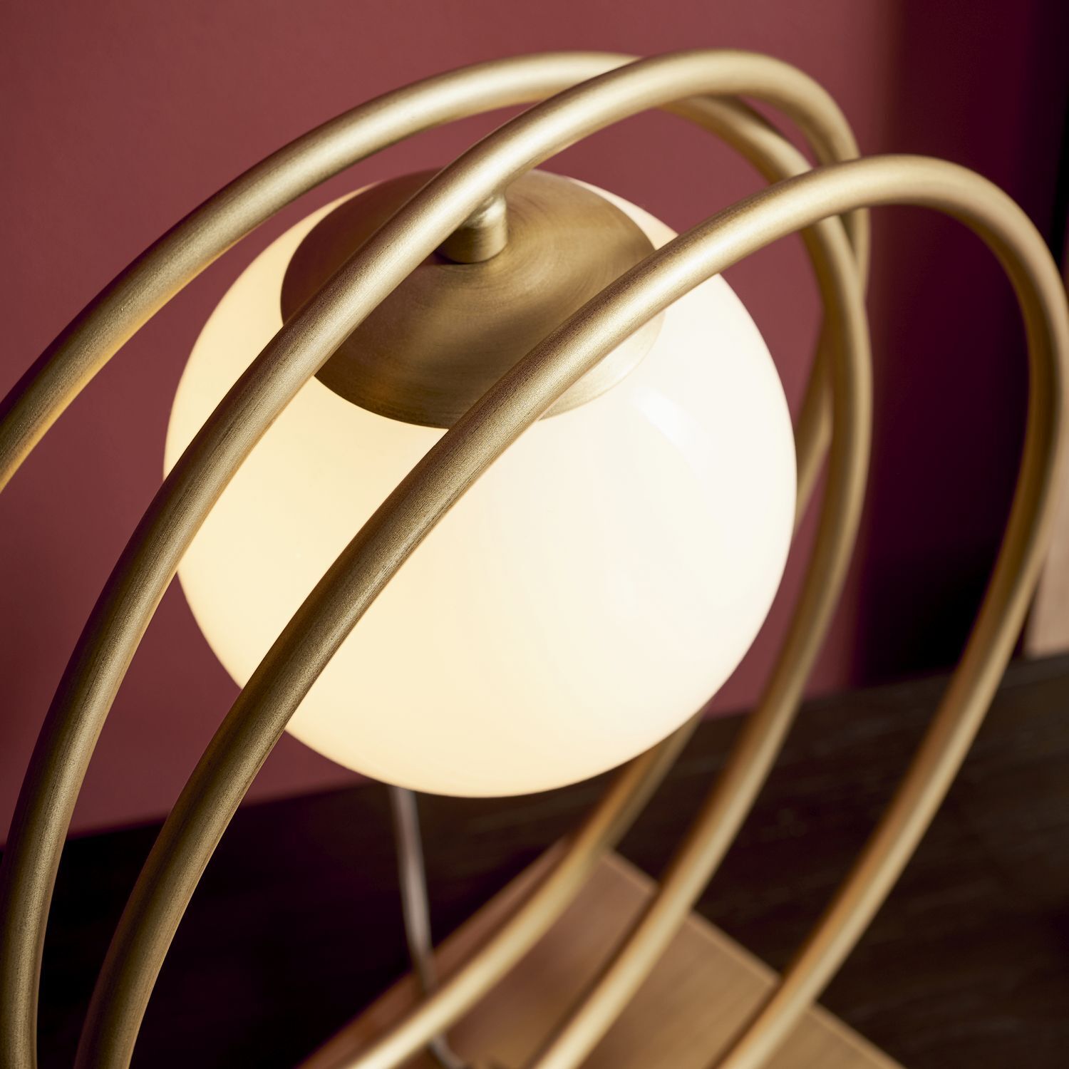 Lampe de table verre métal hauteur 31 cm en or blanc