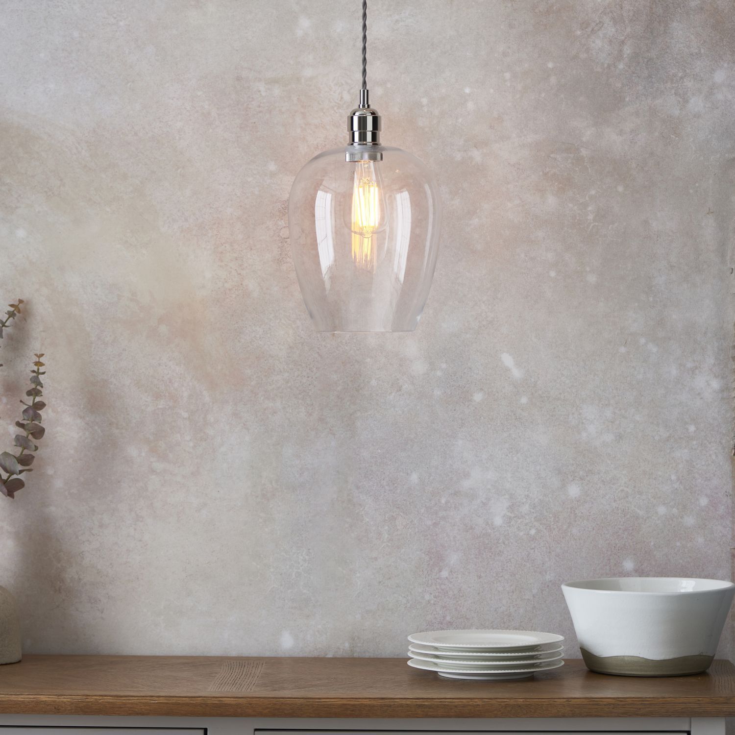 Lampe à suspendre verre métal étroit D : 21 cm en nickel brillant E27