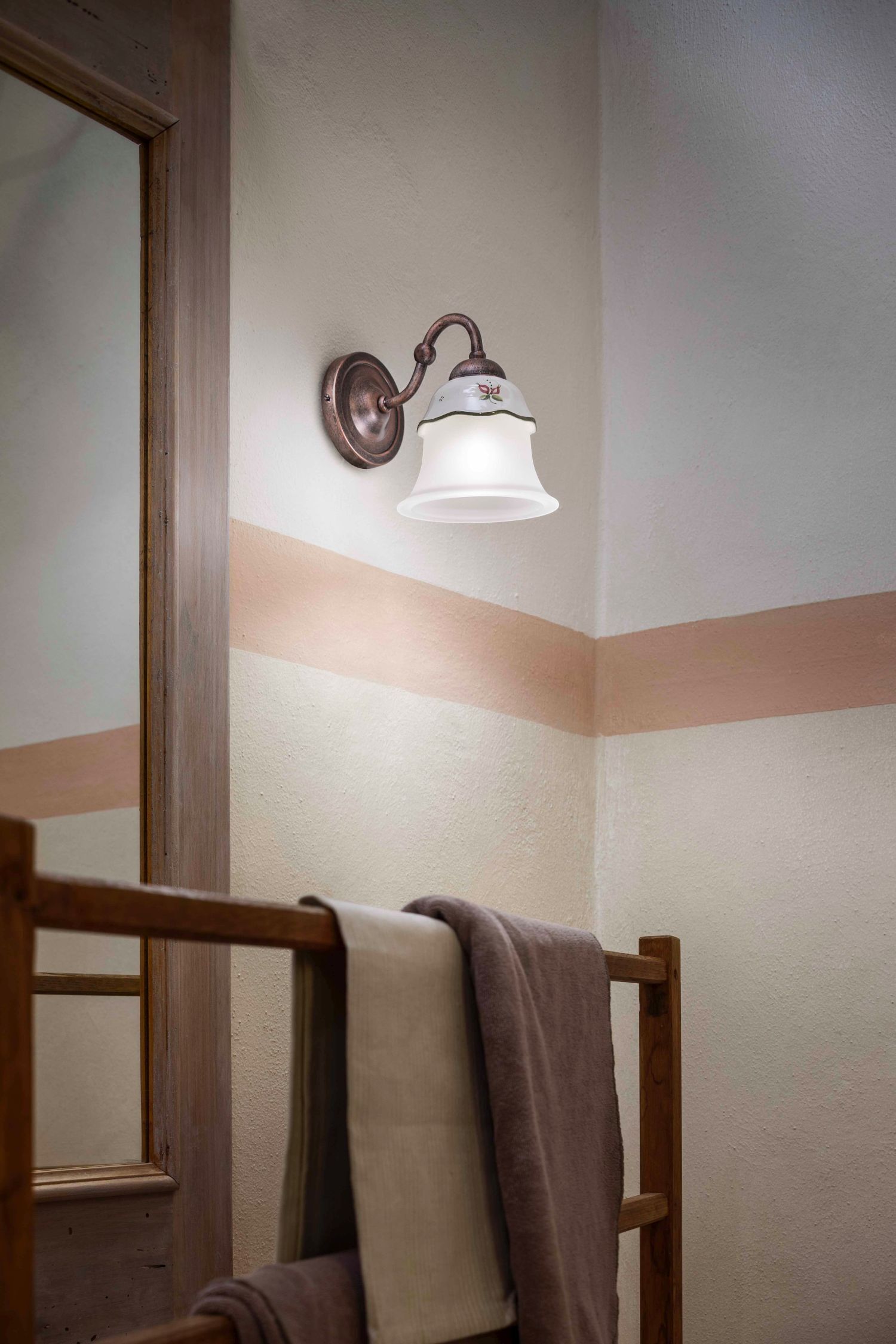 Wandleuchte Metall Keramik 17 cm hoch E14 Landhaus Drinnen, Innenarchitektur, Leuchte