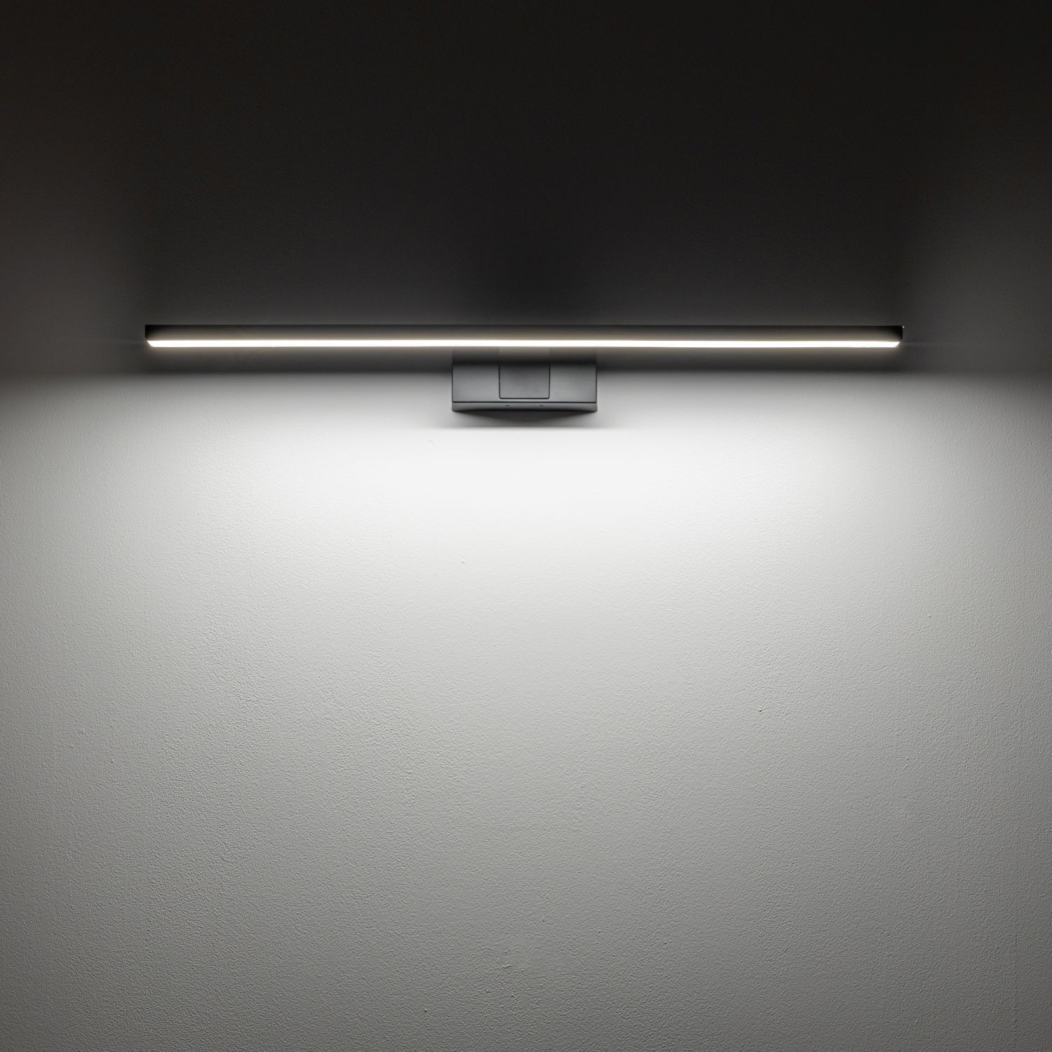 Lampe à miroir LED noire IP44 4000 K 900 lm blanc neutre