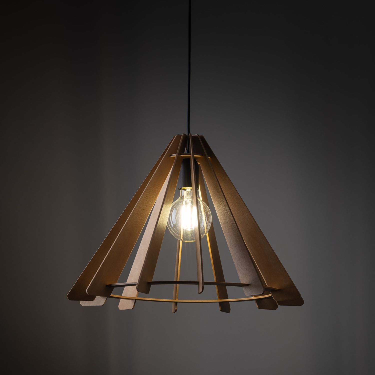 Suspension en bois E27 Ø 50 cm H : max. 160 cm réglable