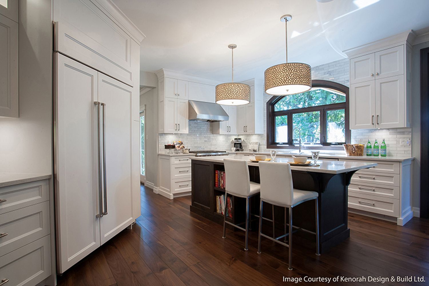 Plafonnier salle à manger argenté ajustable ASTILLA Drinnen, Innenarchitektur, Küche, Kücheninsel, Bodenbeläge