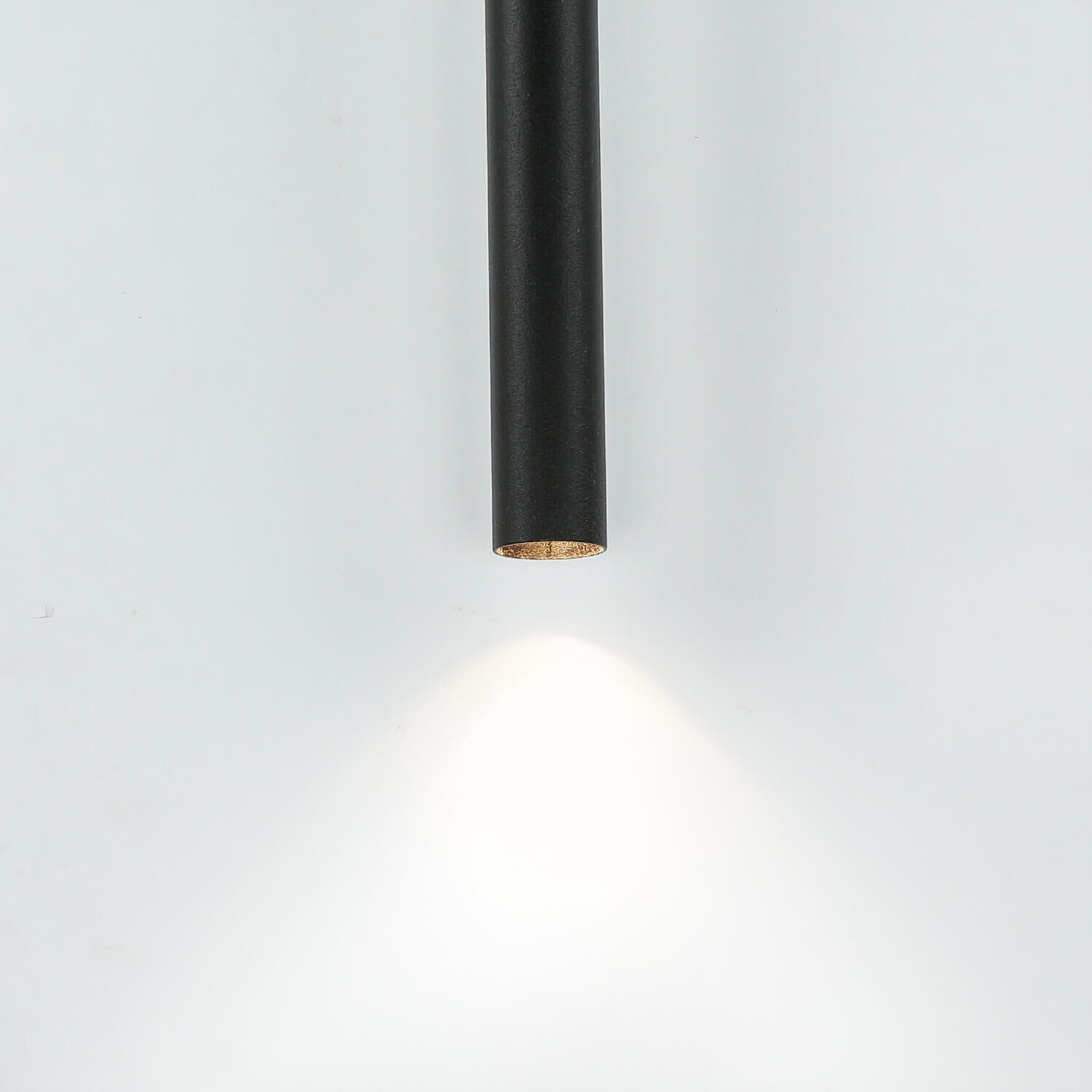 Lampe à suspendre noire métal cylindre G9 étroit