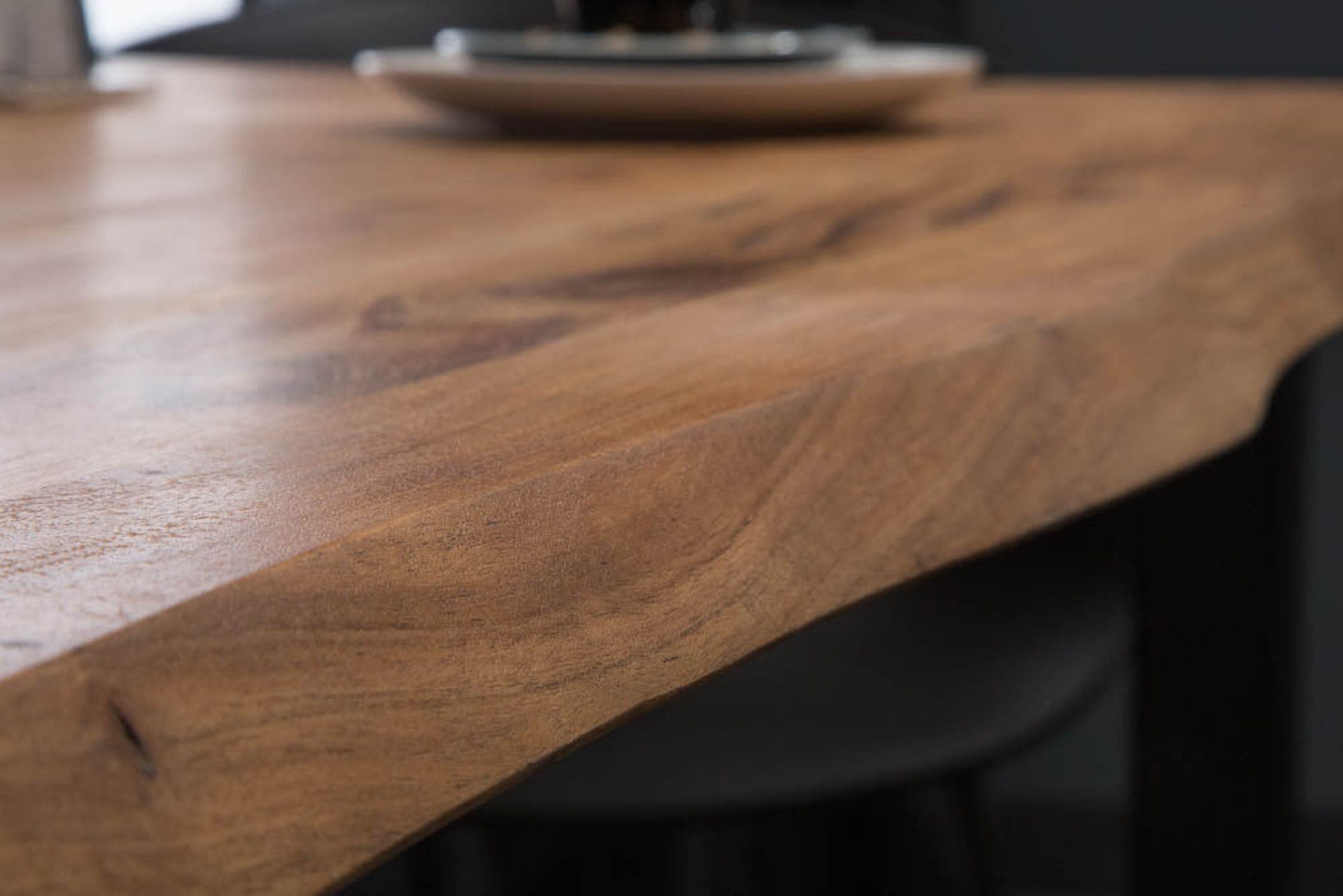 Table de salle à manger en bois d'acacia et métal avec arête d'arbre 160 x 90 cm Holz, Hartholz, Tabelle, Tischplatte, Innenarchitektur