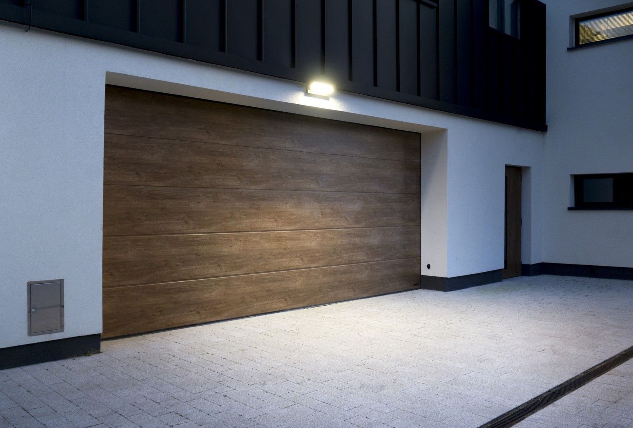 LED Außenwandleuchte mit Bewegungssensor Aluminium Glas Drinnen, Innenarchitektur, Garage