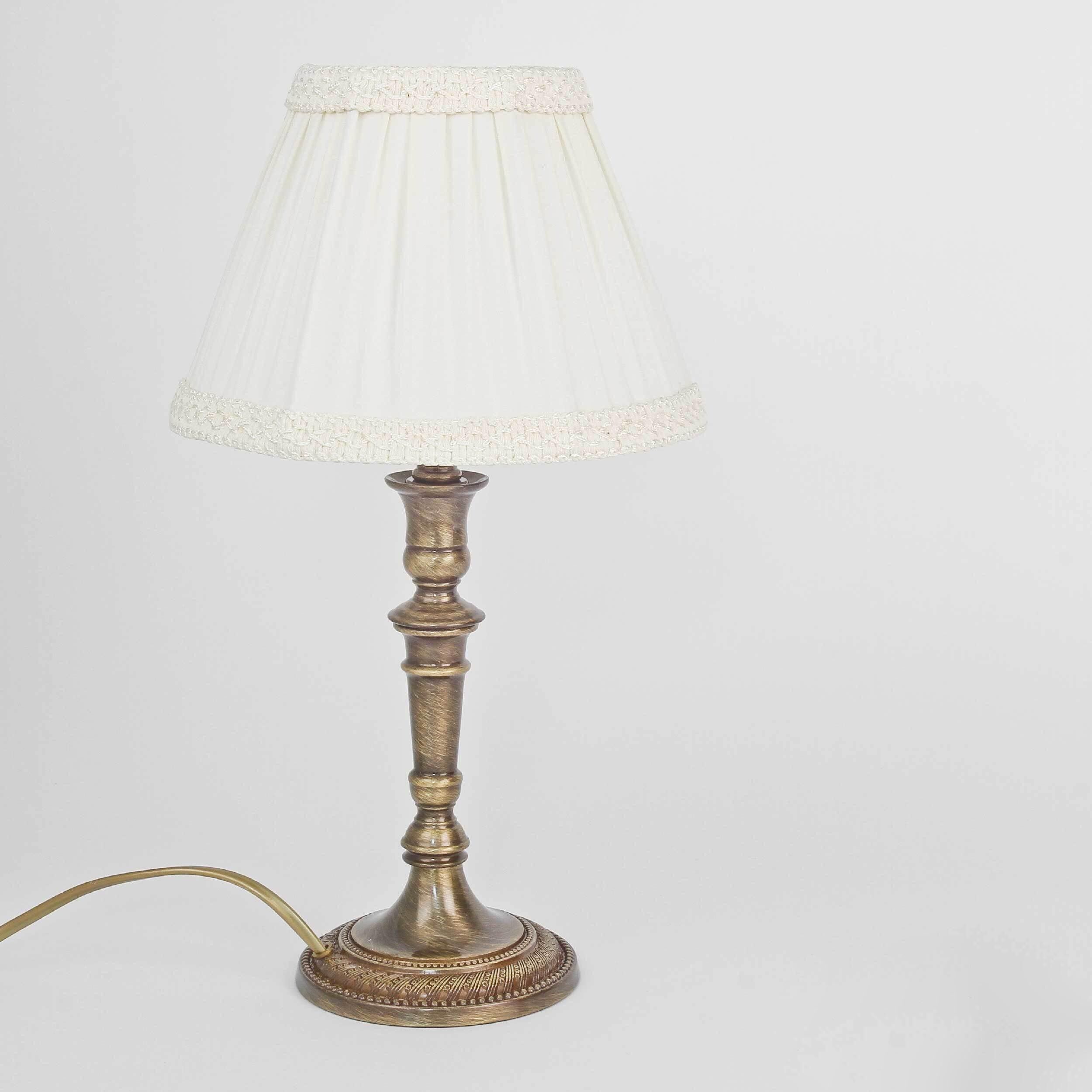 Lampe de chevet classique en laiton