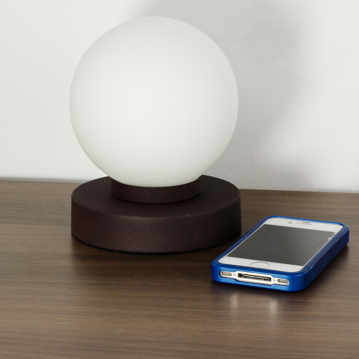 Lampe de table sphérique Prince en blanc avec variateur tactile