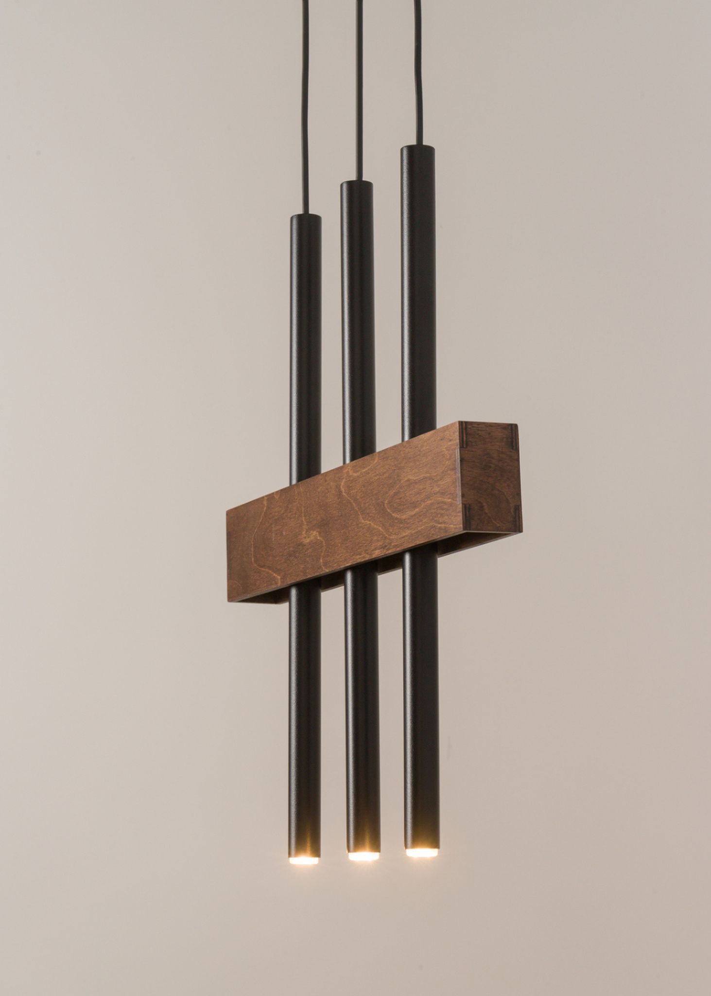 Confortable lampe à suspendre métal bois poutre 3 flammes