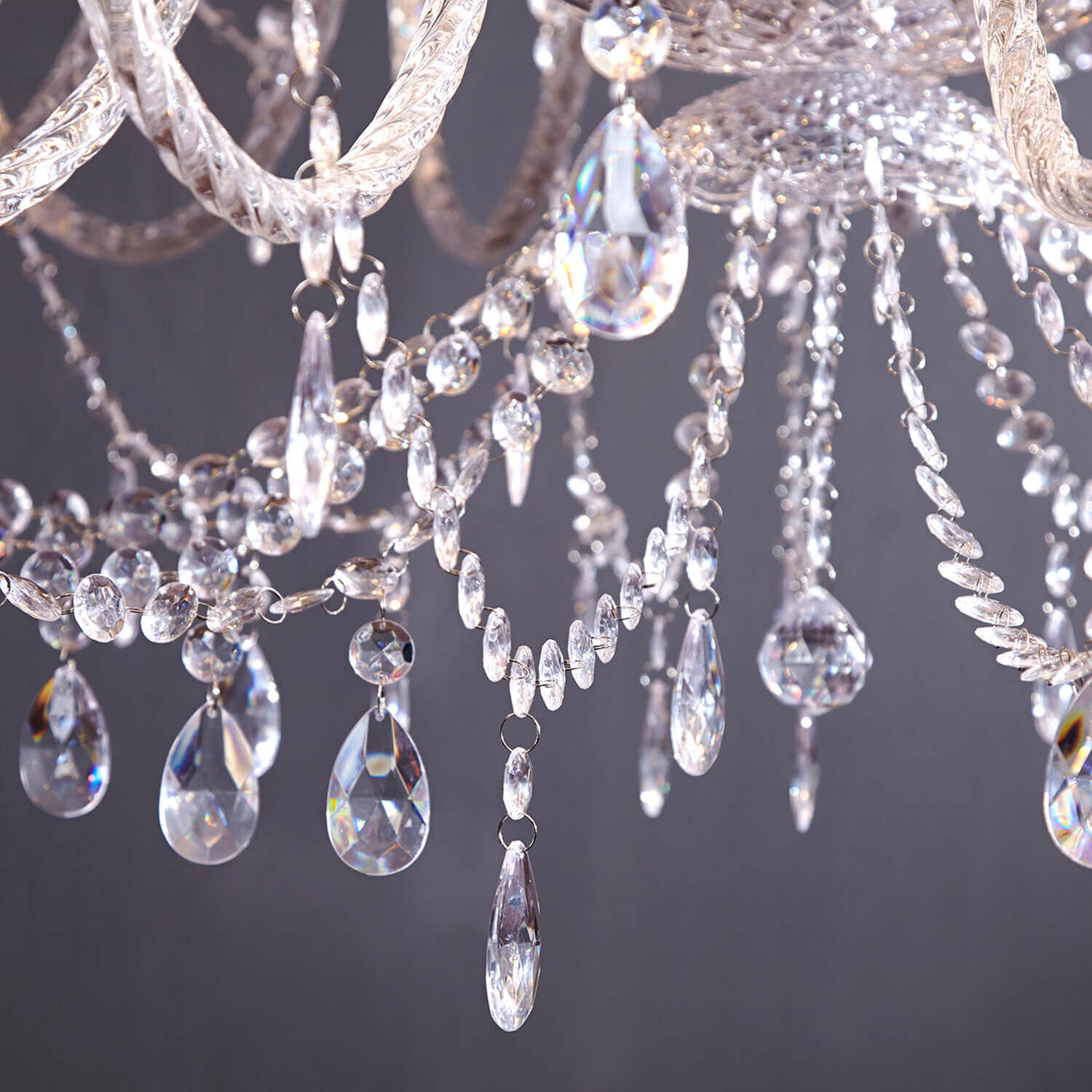 Lampe en cristal Lampe de designer Classique E14 Acrylique Leuchter, Lampe, Kristall, Diamant, Schmuck