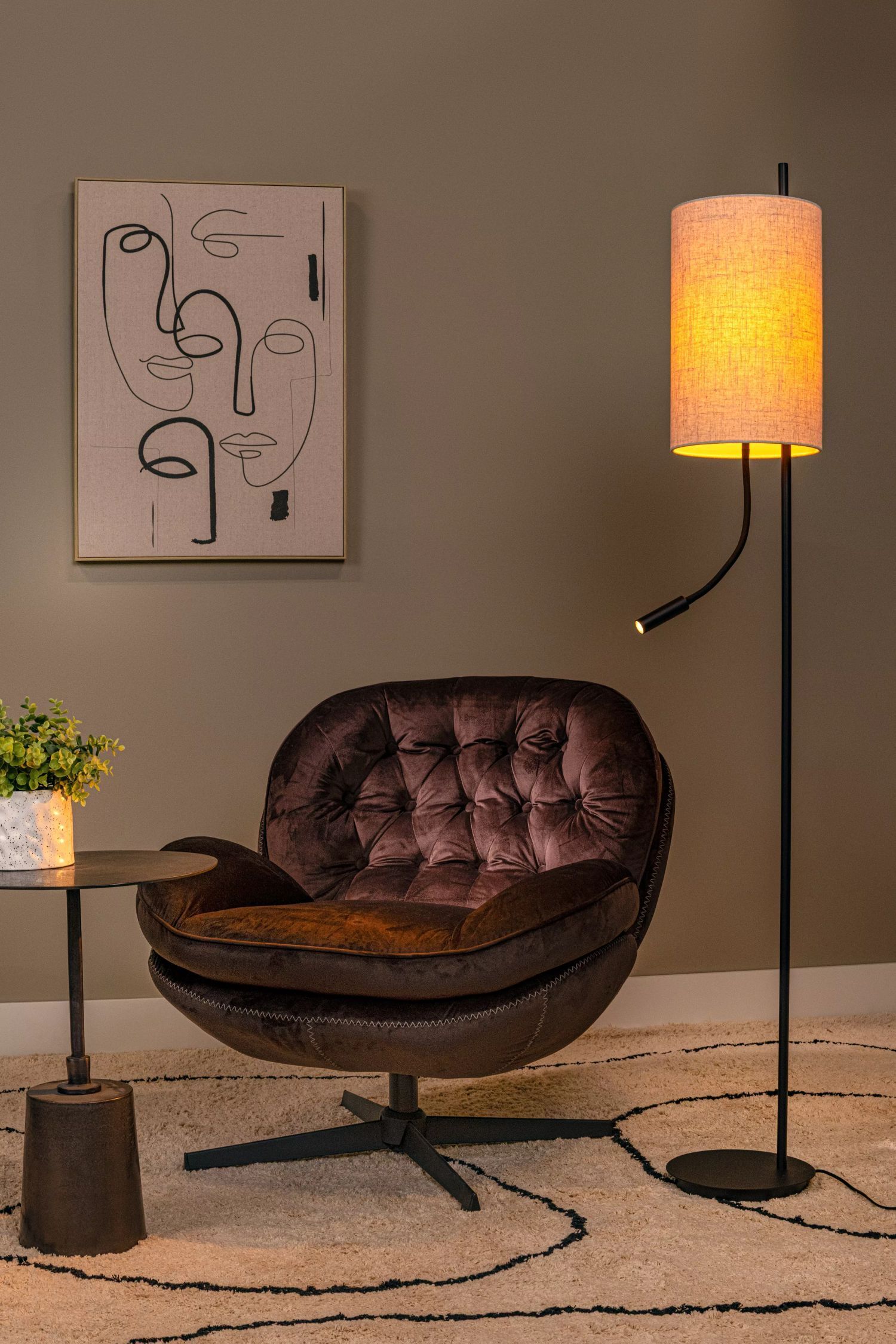 Lampe, Mobiliar, Stuhl, Stehlampe