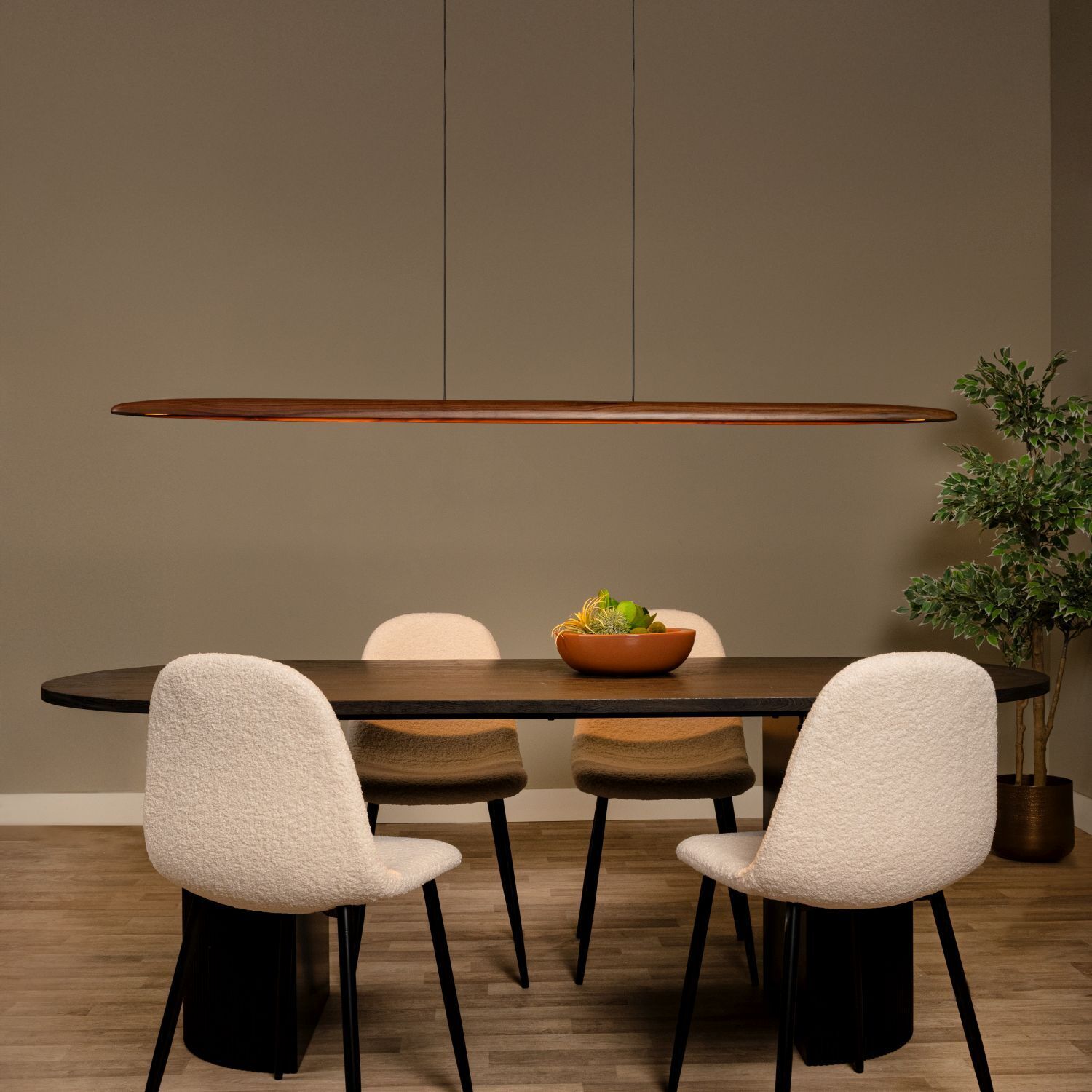 LED Hängelampe Holz Metall 2200 K L:180 cm edel Esstisch, Tisch, Esszimmer, Tischplatte, Innenarchitektur