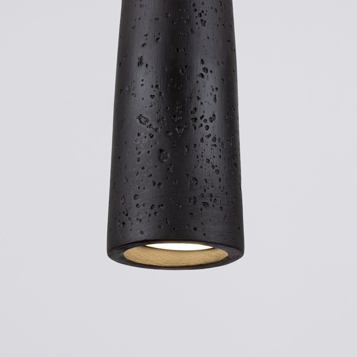 Pendelleuchte, Kegelform, schwarz, Perlmutter/Lack, Gepunktete Struktur