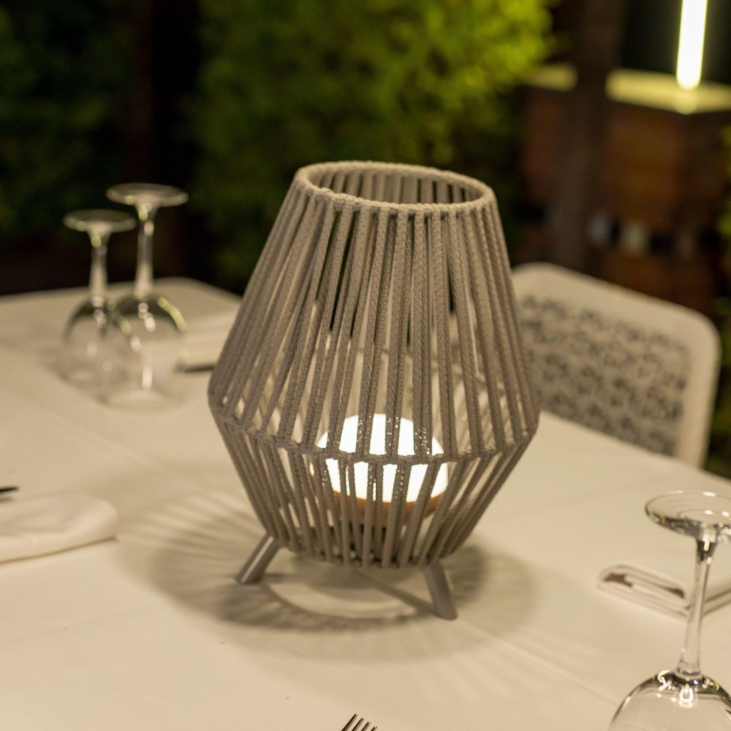 Lampe de table LED sans fil Batterie IP54 Variateur Télécommande 32,5cm