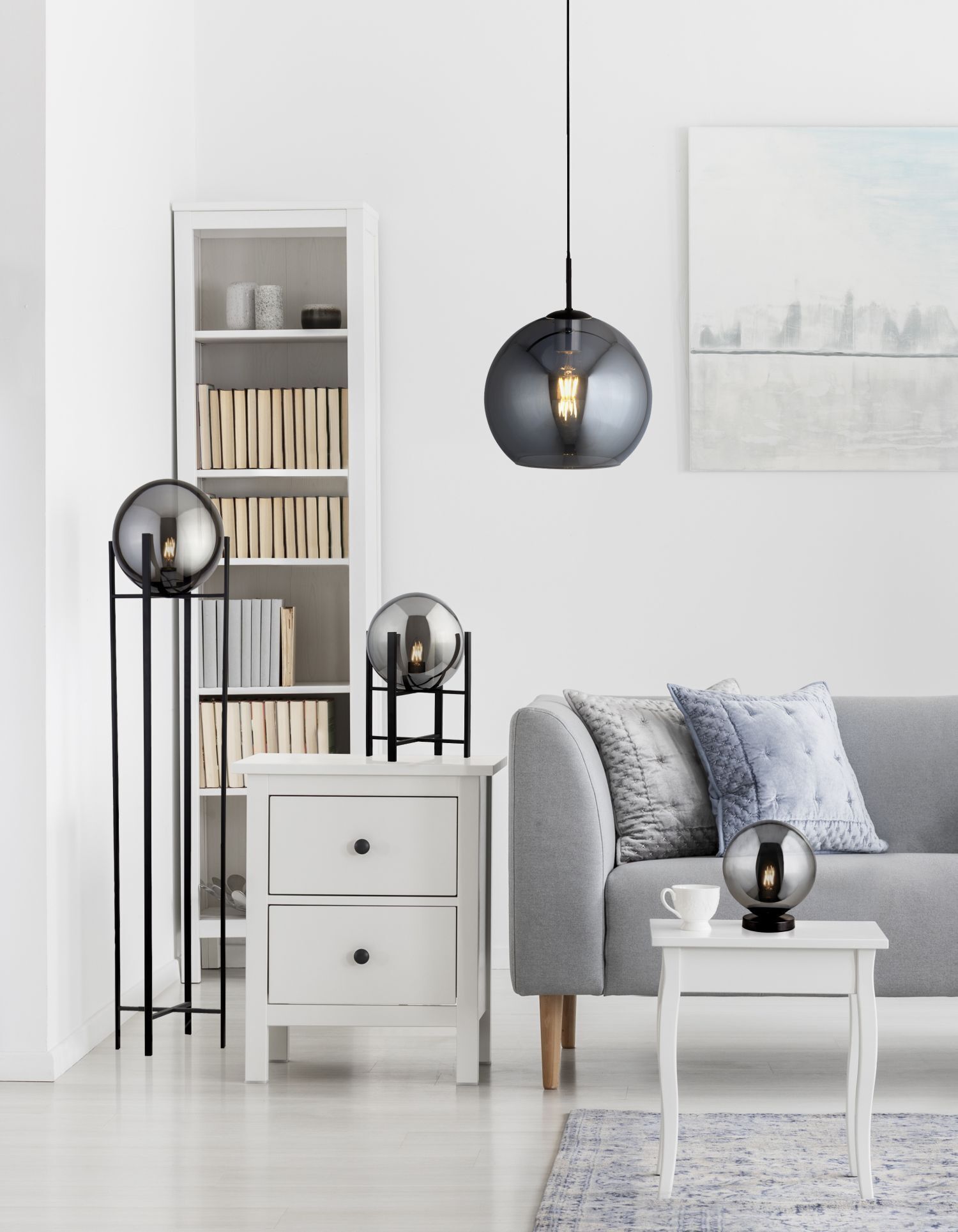 Lampe à suspendre verre fumé Ø 30 cm Gris Noir KAYLEE Lampe à suspendre verre fumé Ø 30 cm Gris Noir KAYLEE