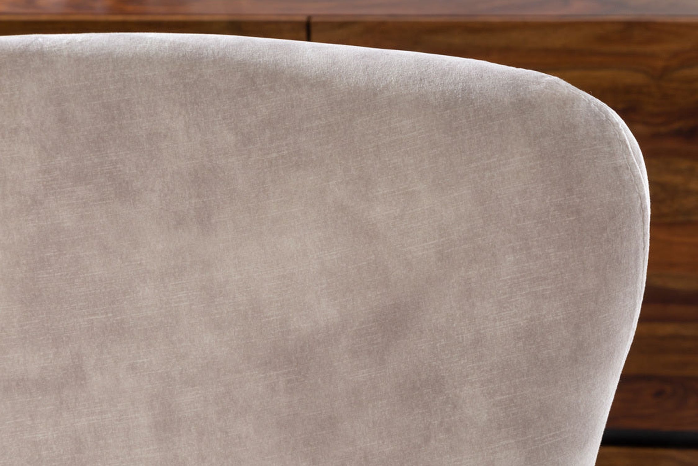 Fauteuil à bascule velours métal beige crème noir Dekoration für Zuhause, Kissen, Leinen, Innenarchitektur, Couch