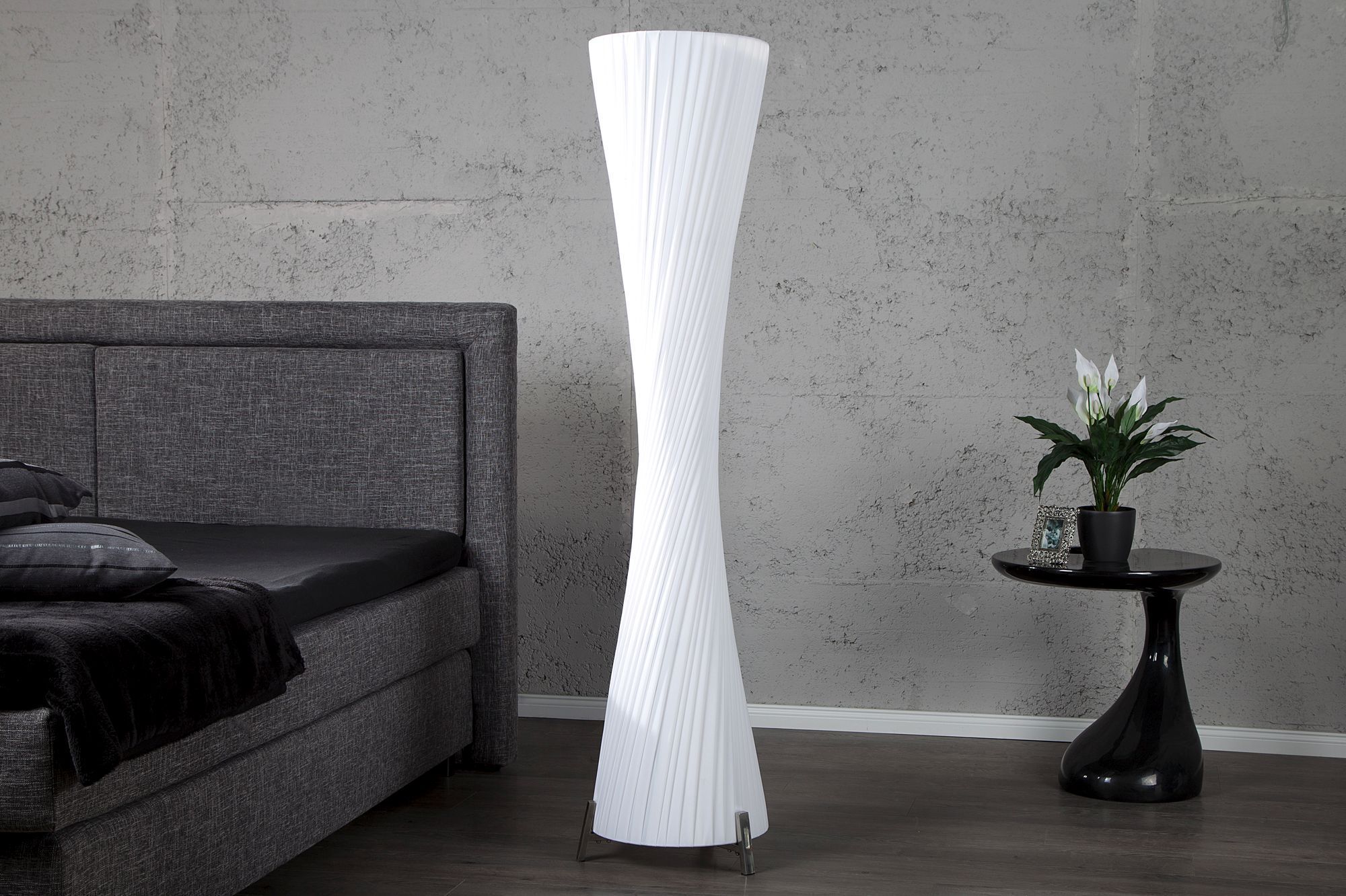 Lampe, Pflanze, Stehlampe, Couch, Mobiliar