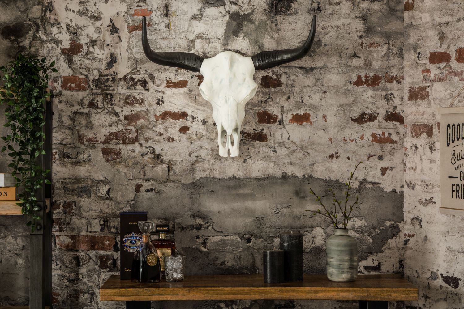 Sculpture murale en aluminium Crâne de buffle 68 cm en blanc noir Gebäude, Mauer, Langhorn, Person, Pflanze