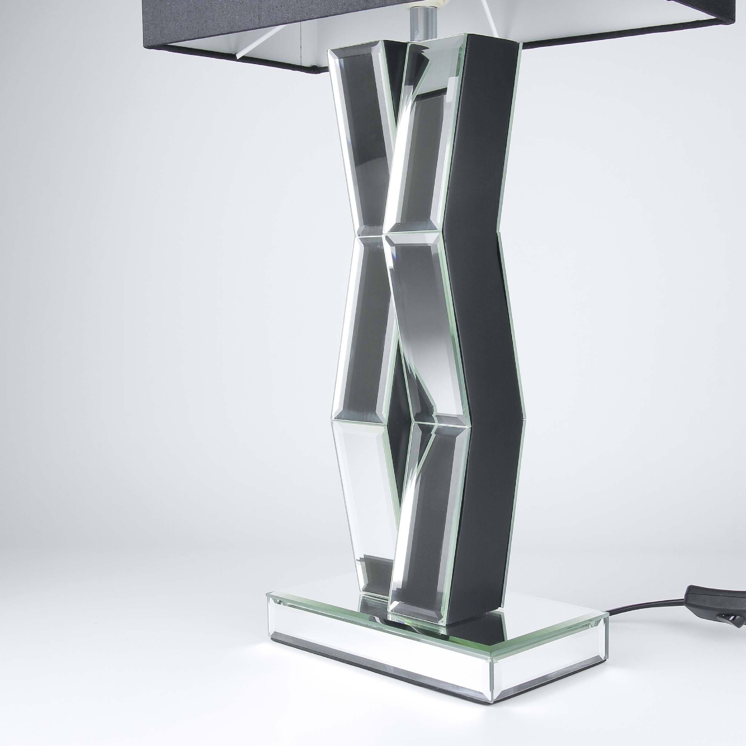 Lampe de table moderne noire