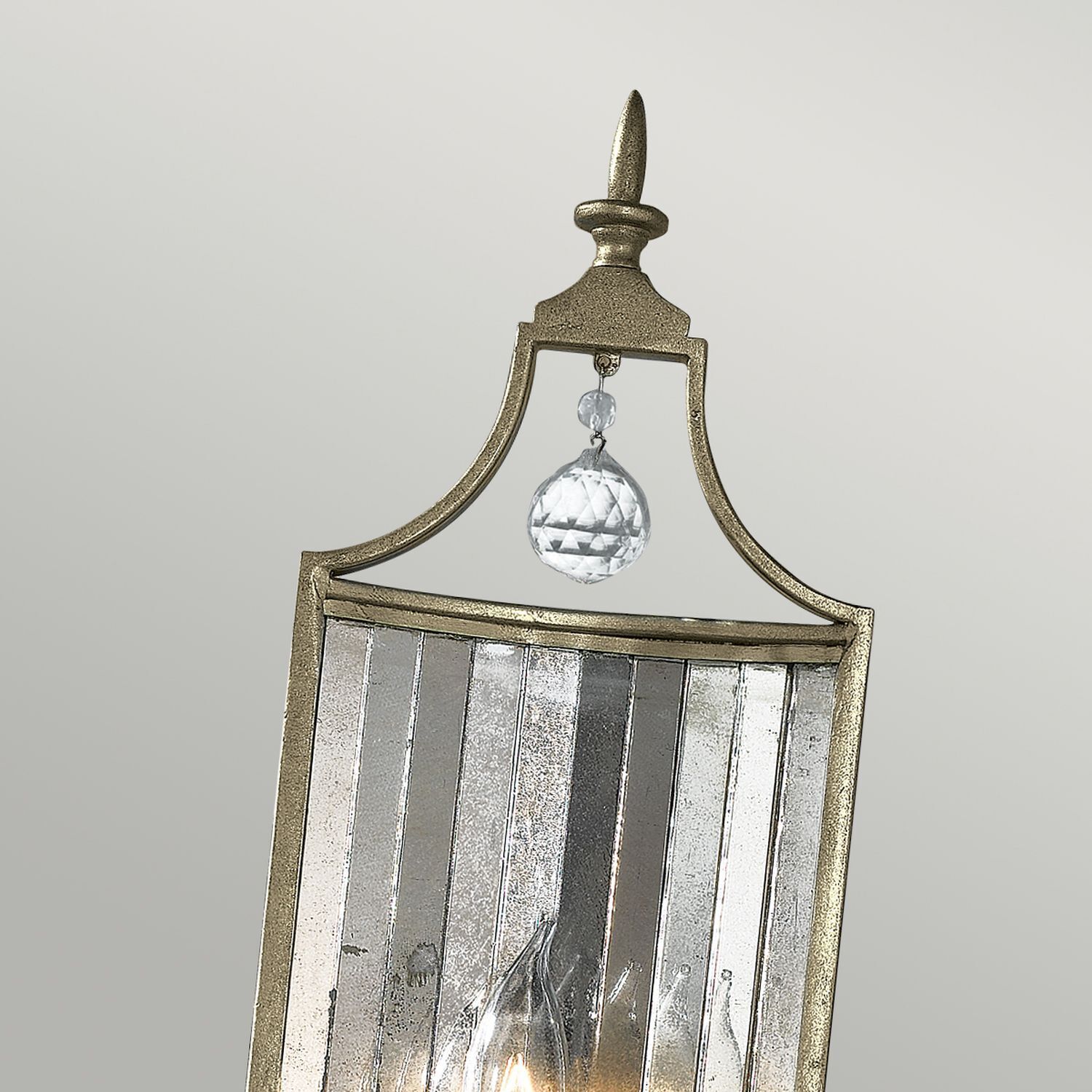 wandlampe-wandleuchte-glas-verspiegelt-dekorativ-beleuchtung-2 Hängende Laterne, Metallrahmen, Spiegelglas, Kristallanhänger, Silberfarbener Finish