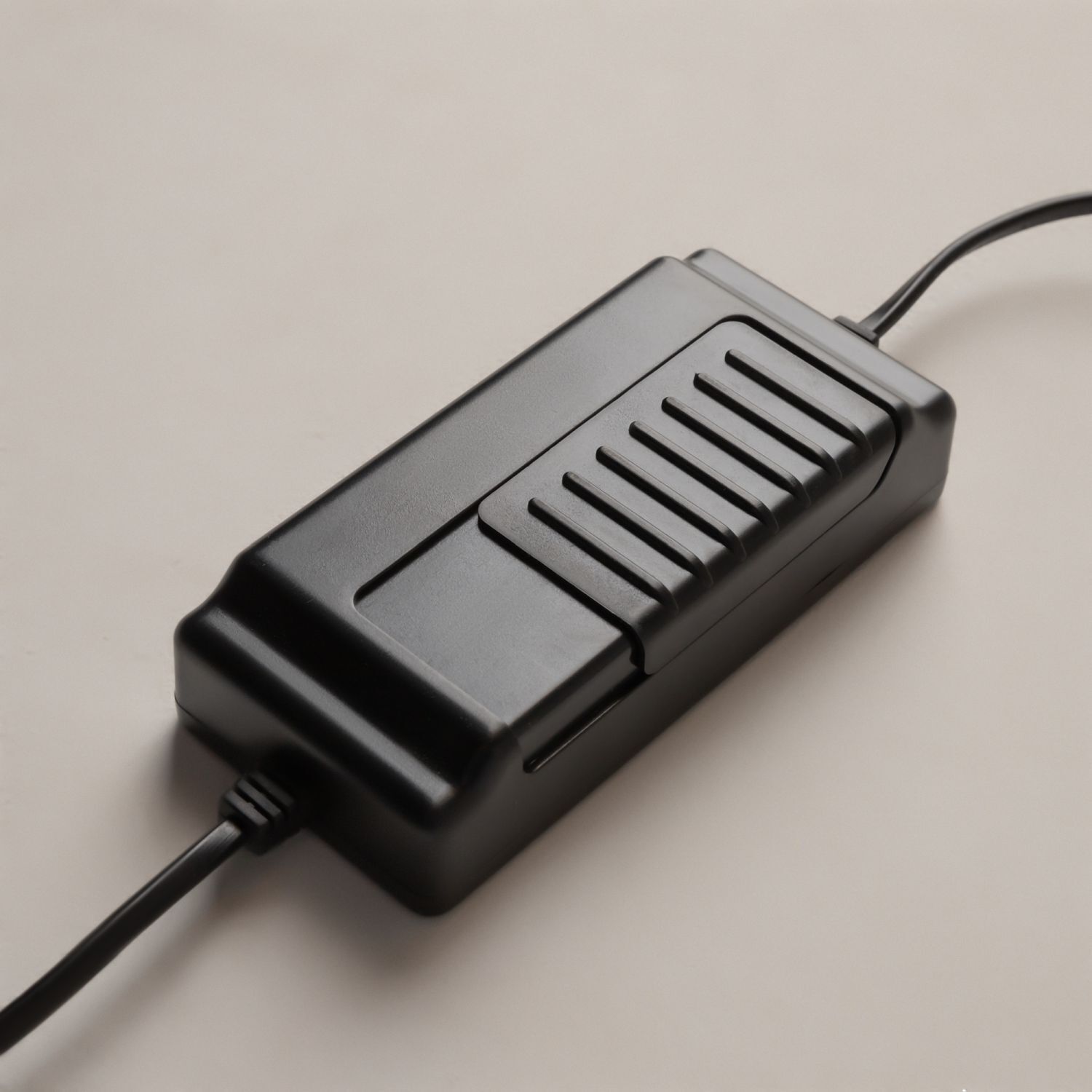 Ladegerät, Netzgerät, Stromadapter, Schwarz, Kabelanschluss