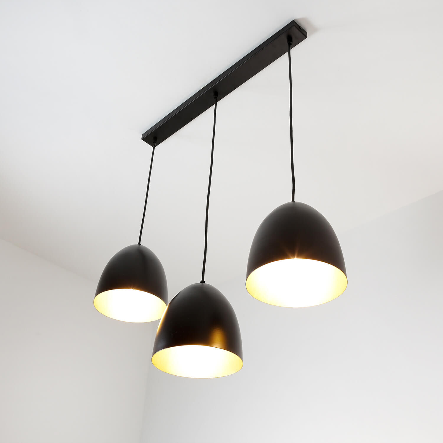 Suspension noir or 3 flammes E27 orientable