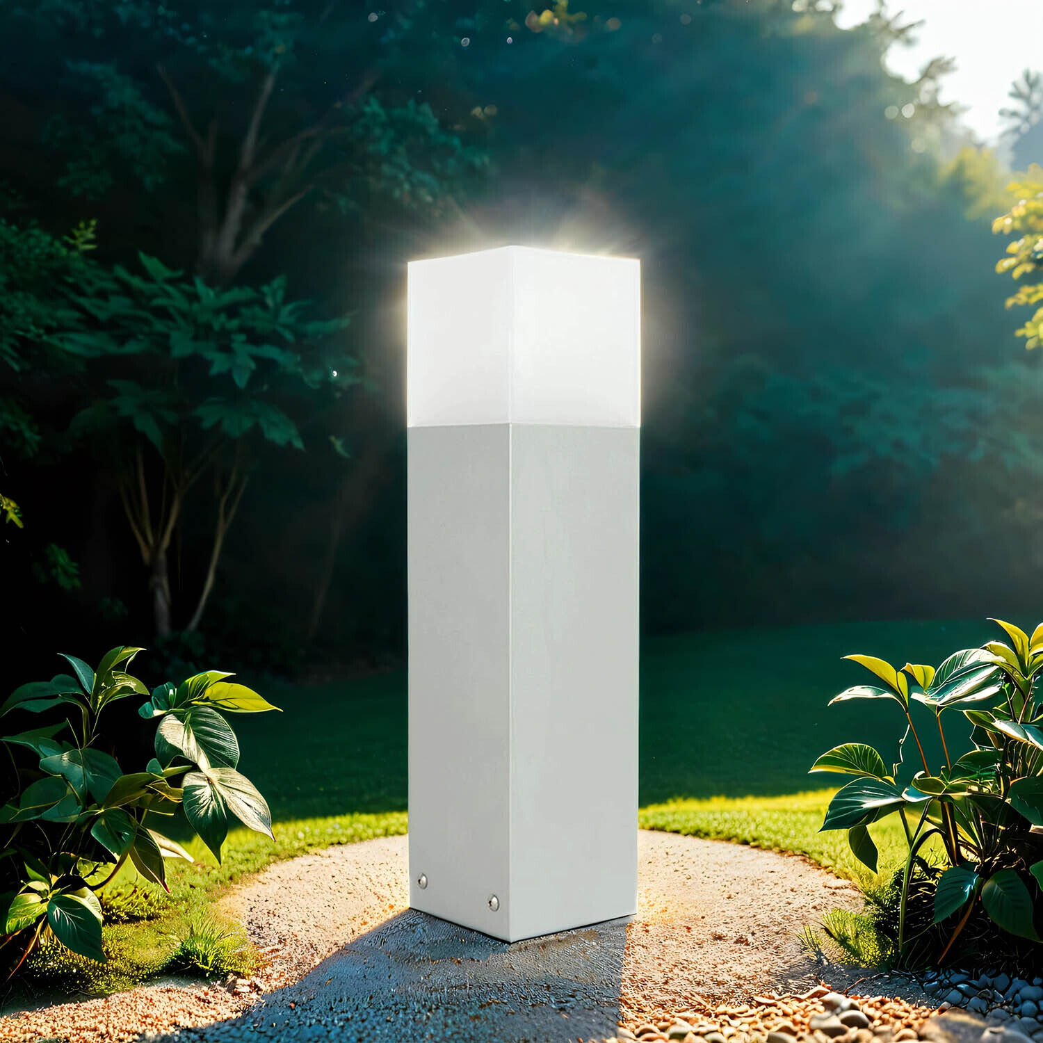 Petite lampe de jardin AWERNE carrée 40cm IP44 E27