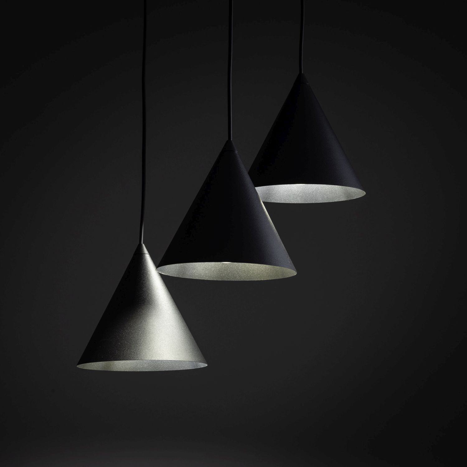 Lampe à suspendre noire ajustable 3 flammes E27 Ø 42 cm CODY Beleuchtung, Lampe, Lampenschirm