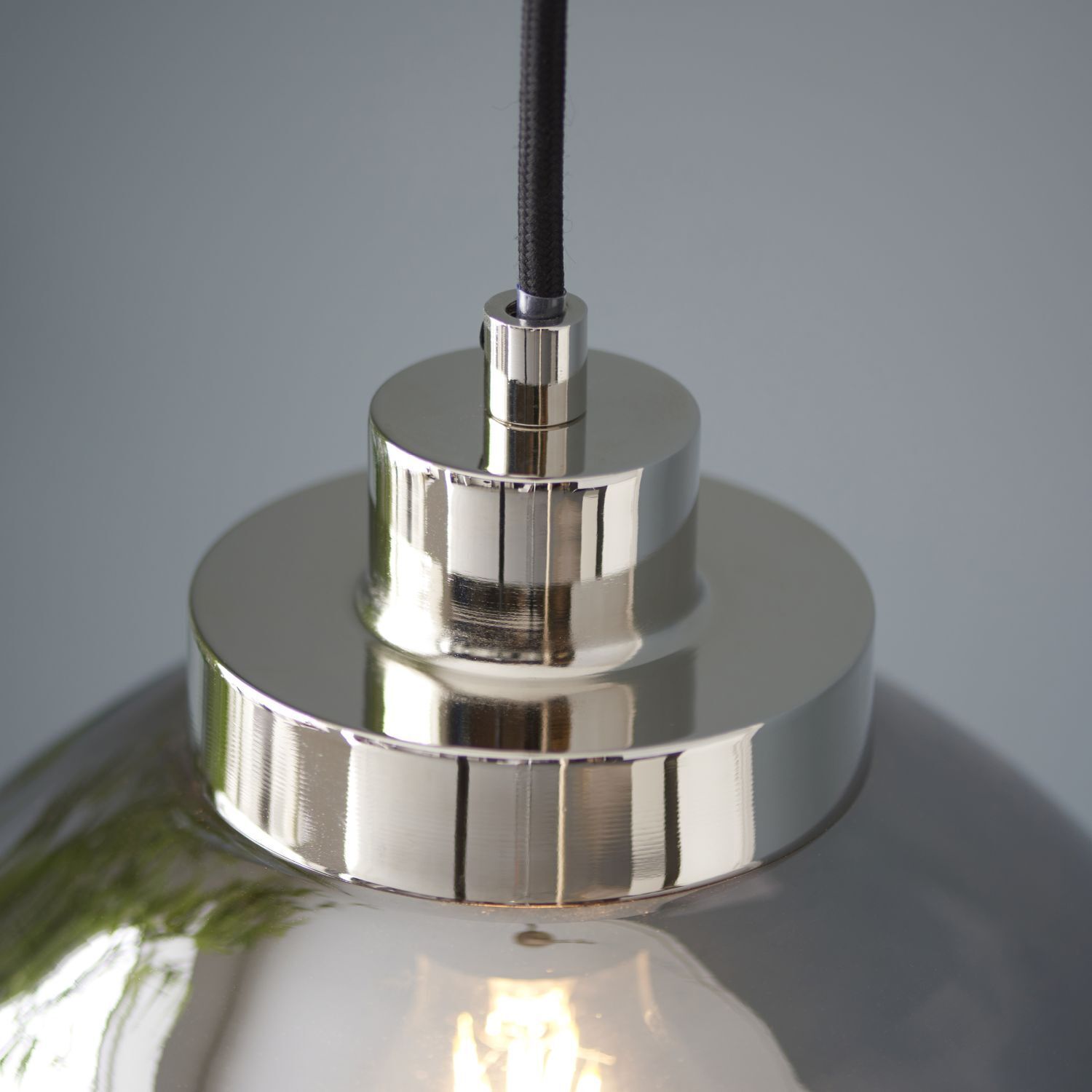 Lampe à suspendre verre métal rond D : 27 cm en chrome rétro E27