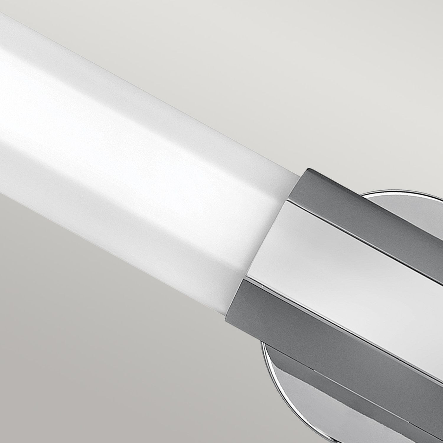 Luminaire LED pour salle de bain mural chrome blanc IP44 65,9 cm