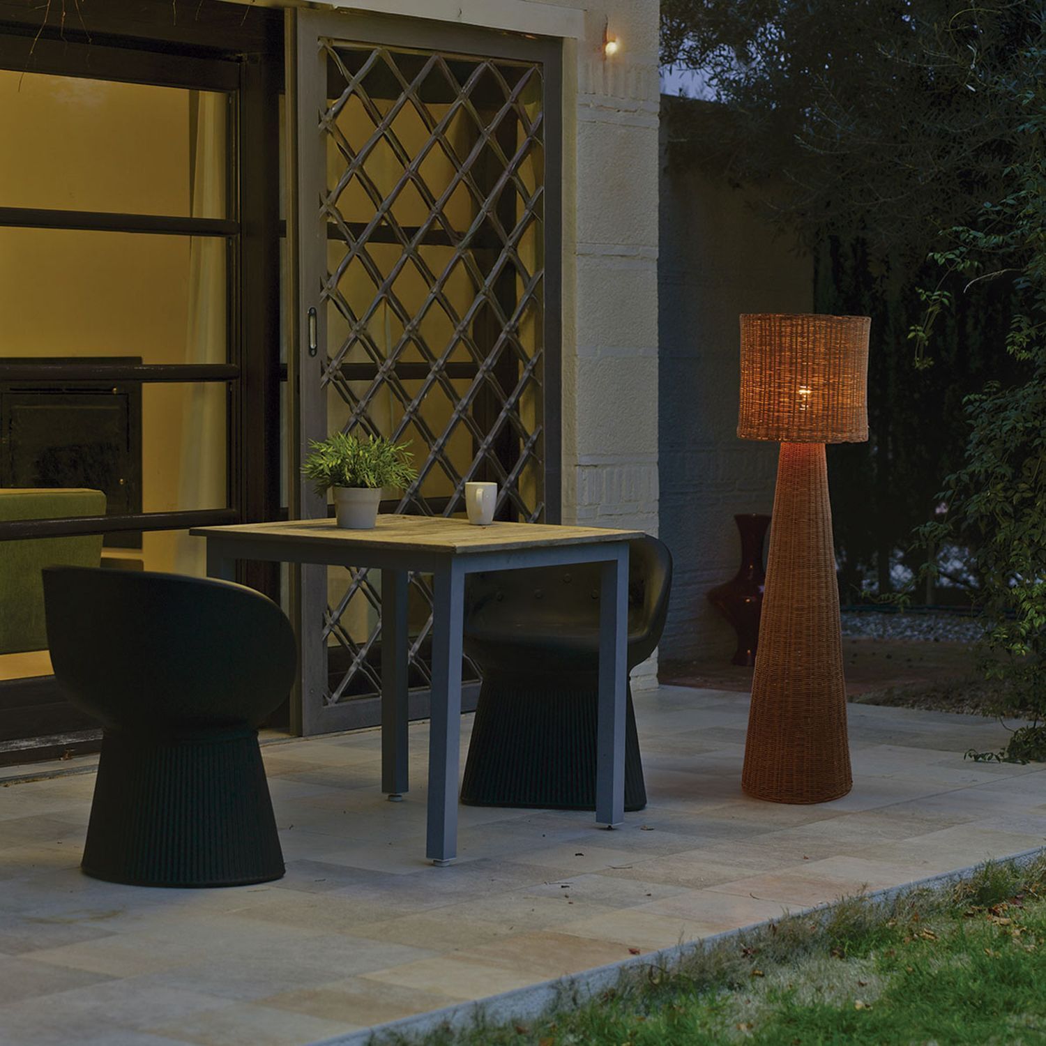 Stehlampe Rattan Natur Outdoor IP54 E27 137 cm Garten Gartenmöbel, Außenbereich, Tisch, Loungestuhl, Stehlampe