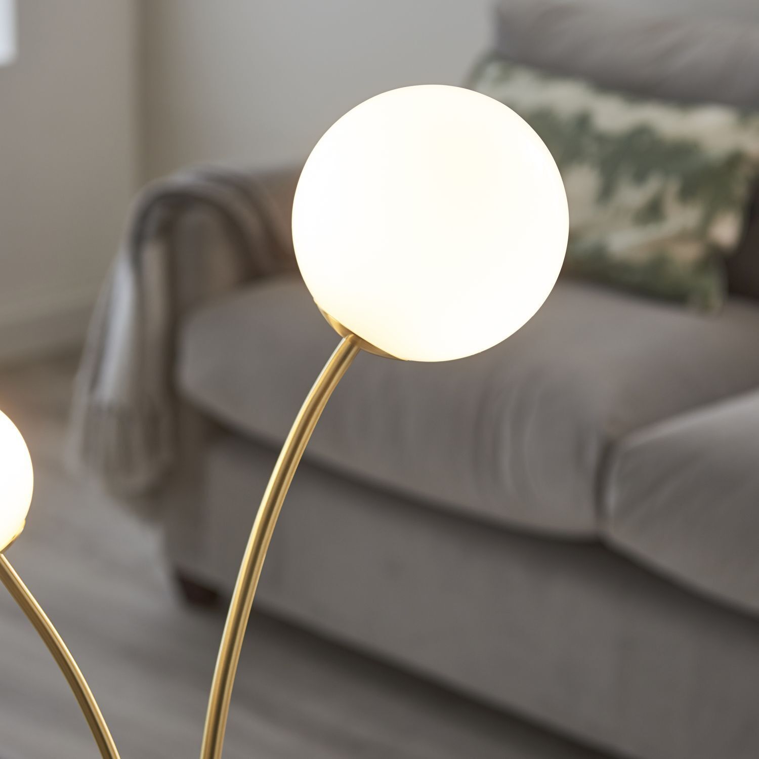 Lampe de table métal verre 54,8 cm de haut en laiton blanc 2x G9