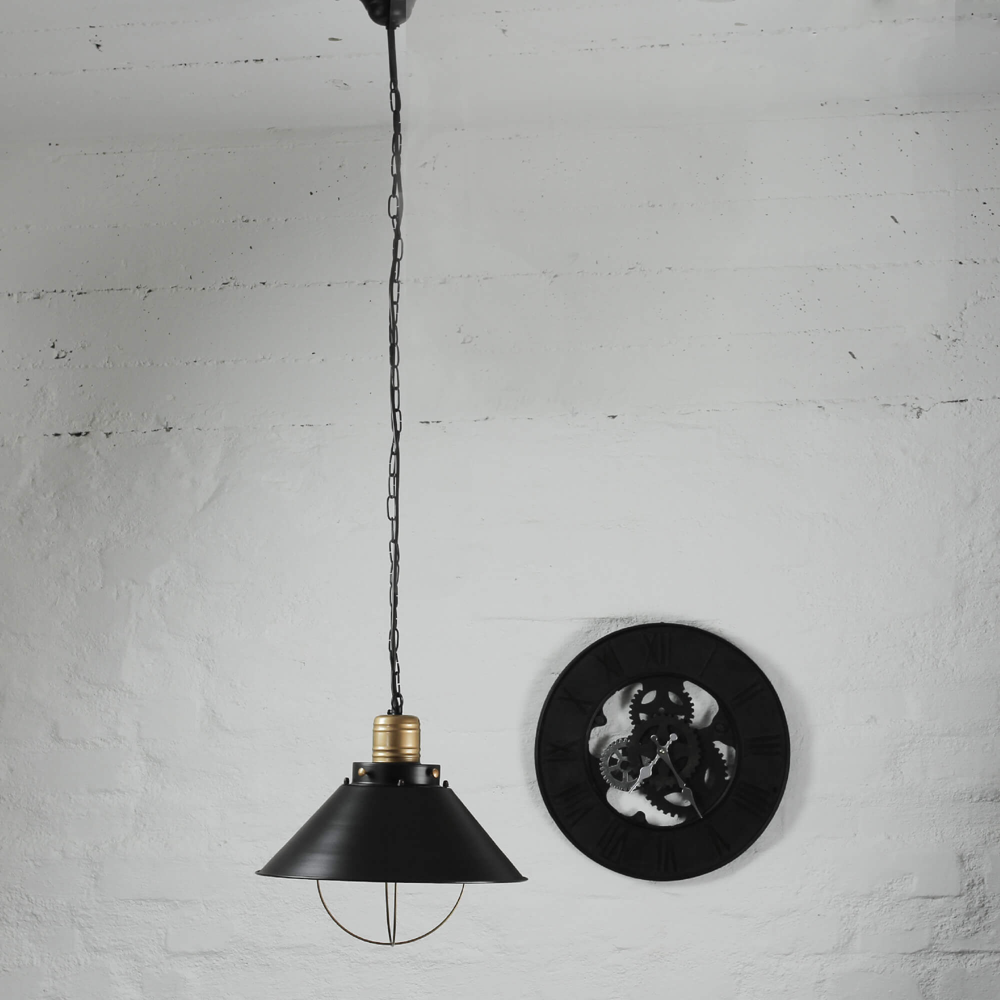 Lampe à suspendre vintage noire cuivre design industriel