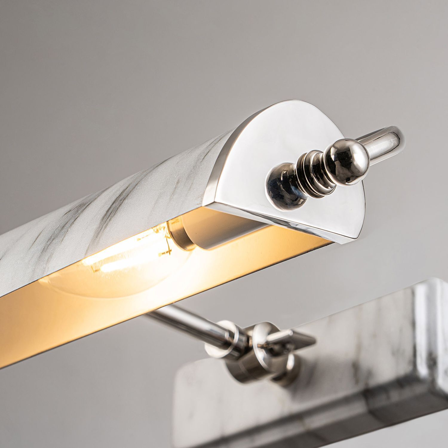 Lampe à tableau métal ajustable L : 44,5 cm aspect marbre