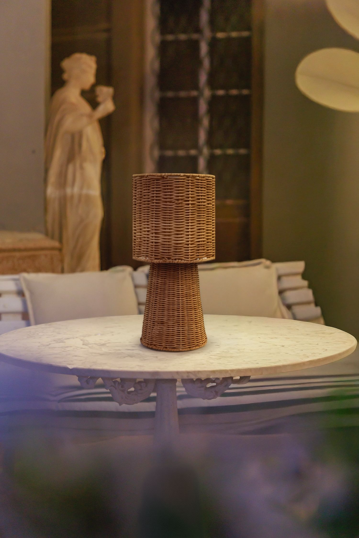 LED Akku Tischlampe dimmbar 3000 K IP54 38 cm Rattan Korbschale, Lampenfuß, Tabletttisch, Rattan, Deko-Objekt