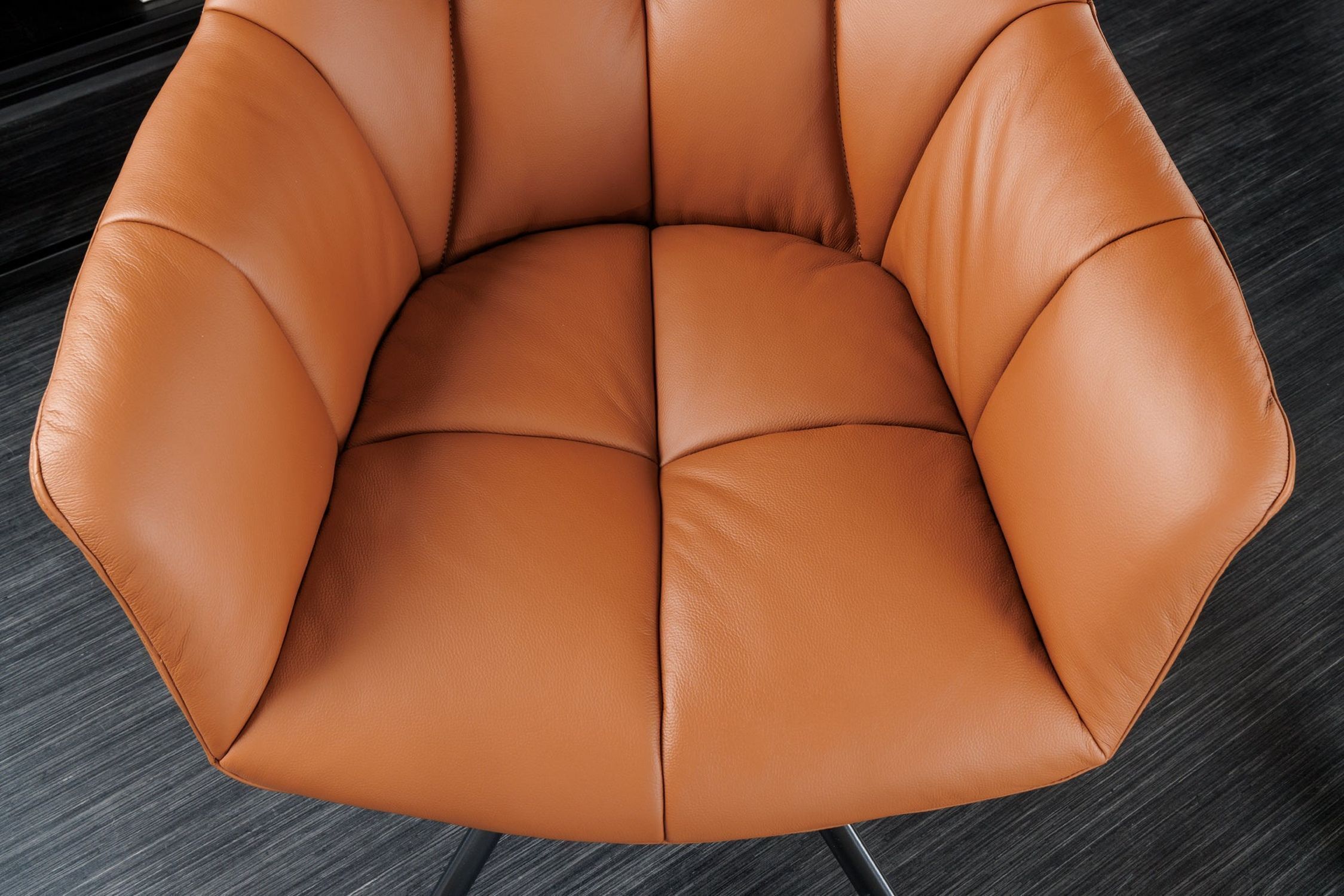 Chaise pivotante cuir métal L : 65 cm sans roulettes en cognac noir Moebel, Stuhl, Sessel