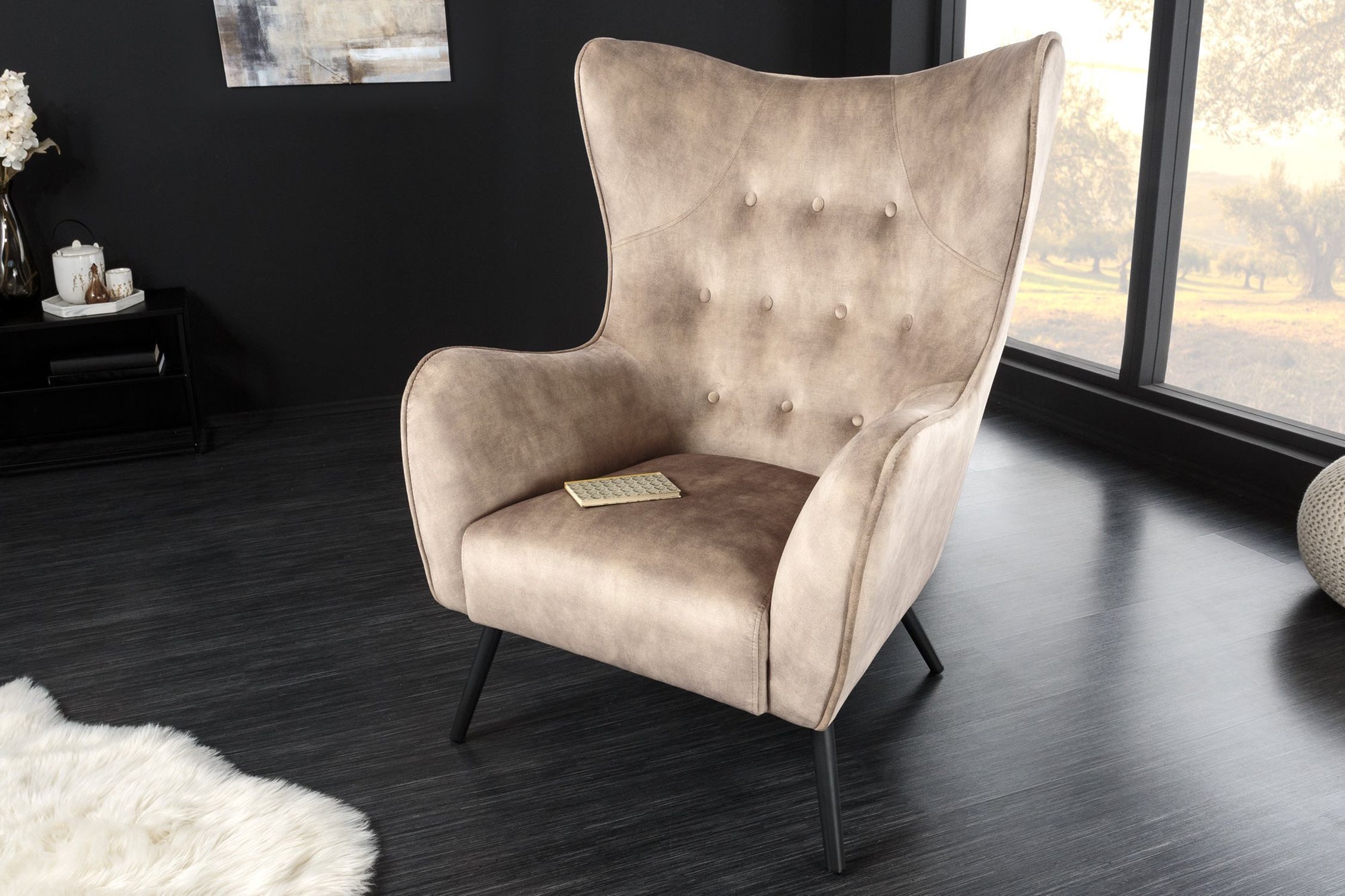 Fauteuil à oreilles velours beige crème avec accoudoirs Chesterfield Moebel, Stuhl, Sessel, Tasse