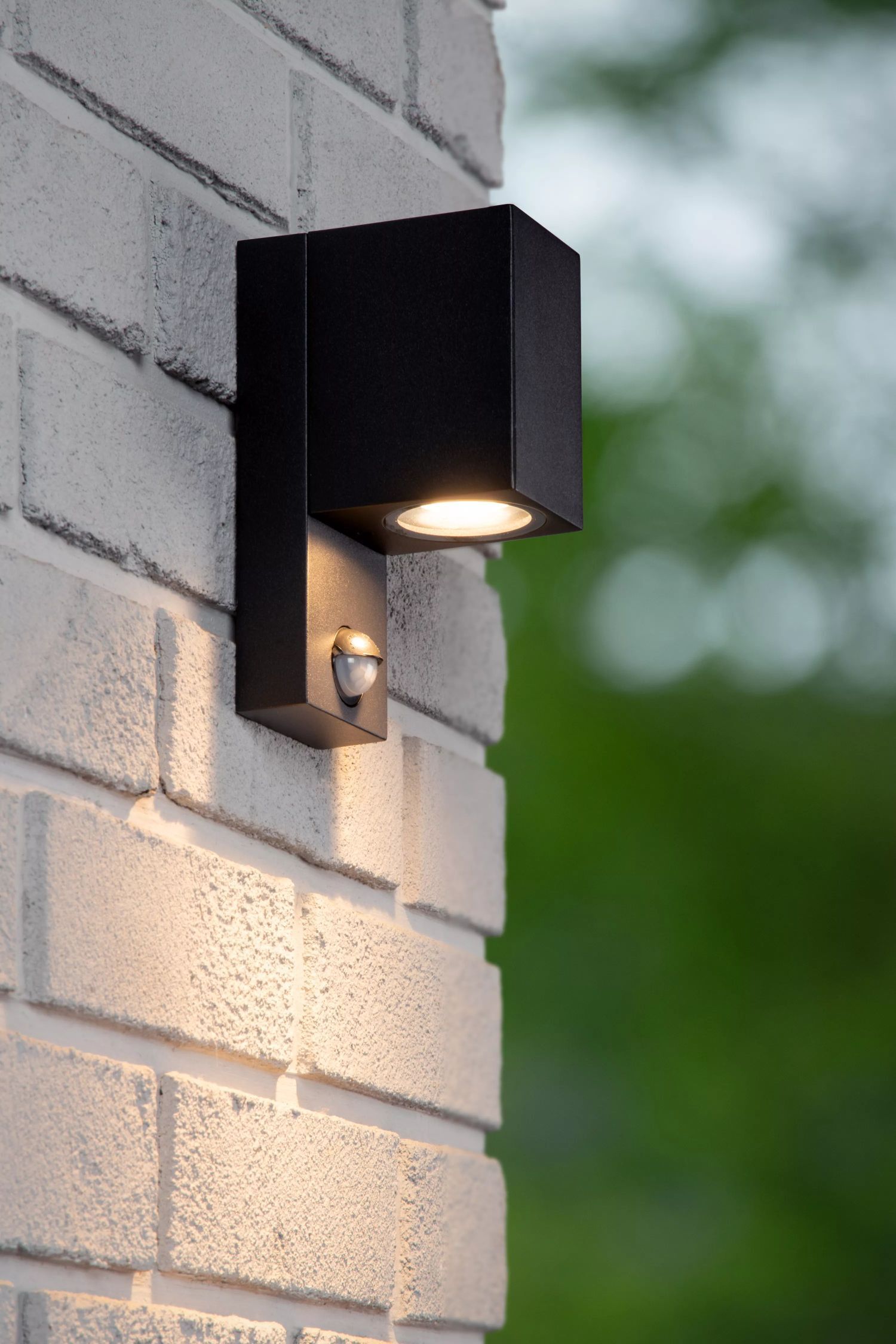 Applique murale Détecteur de mouvement Aluminium H:17 cm IP65 GU10
