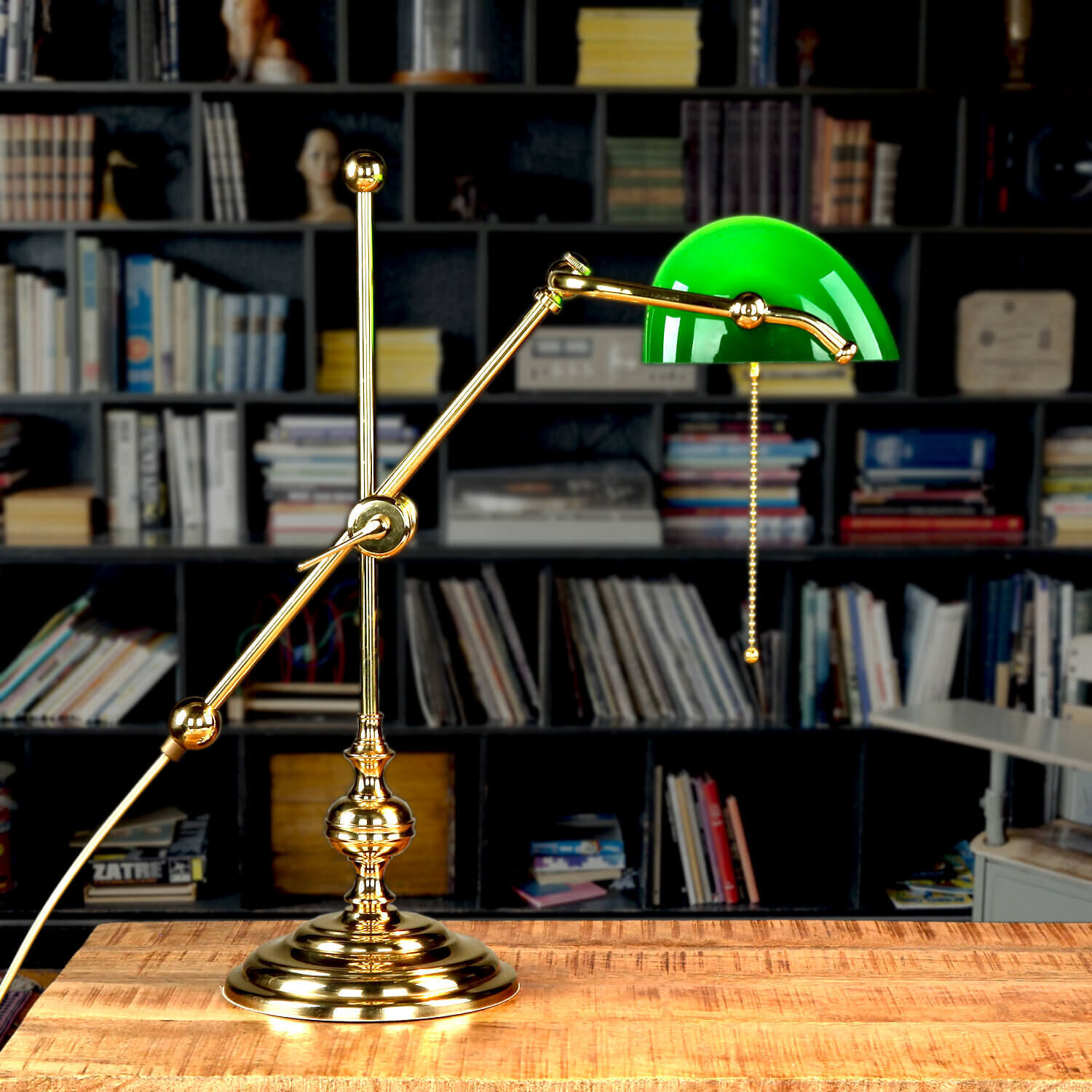 Lampe de banquier vert en laiton véritable poli