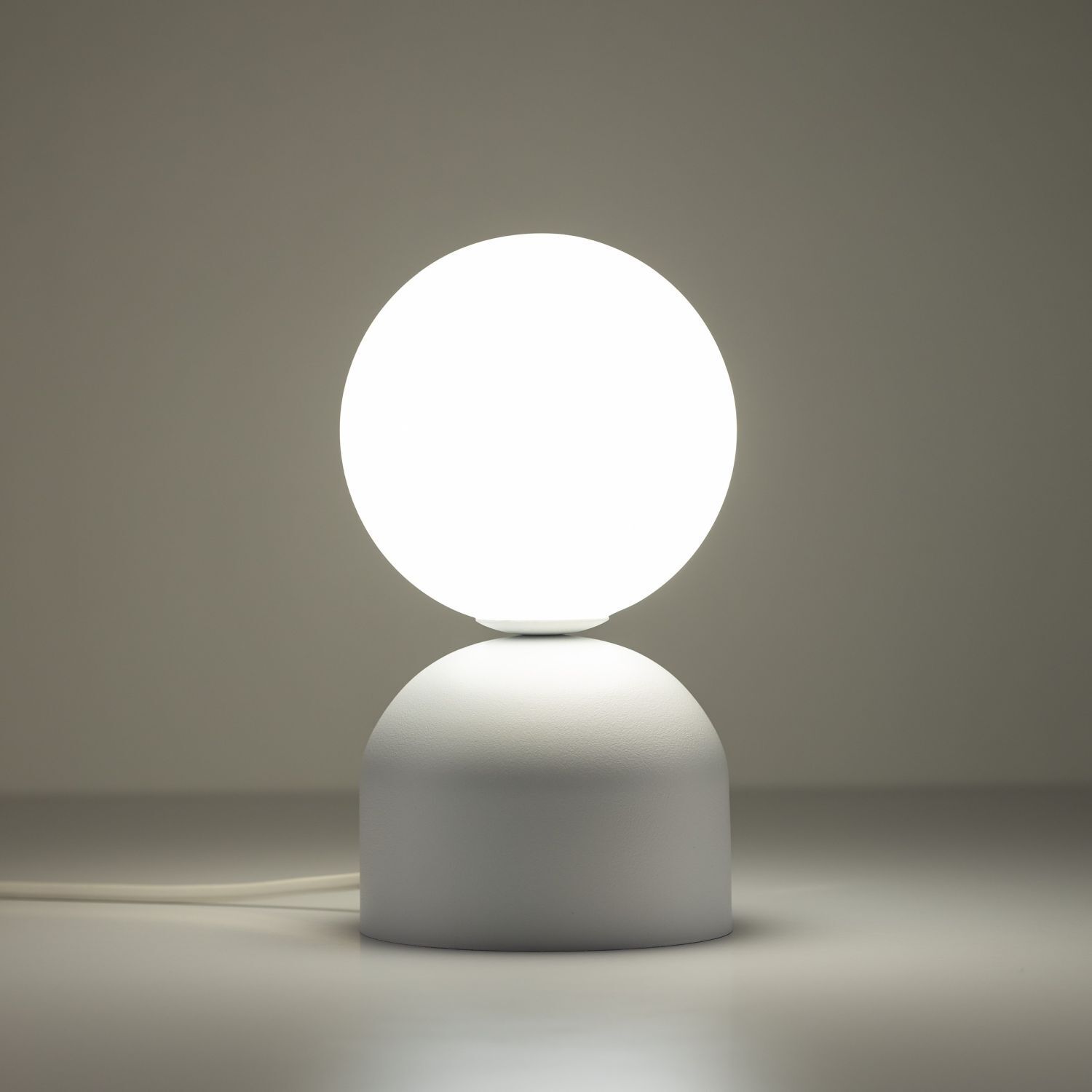 Lampe de table Abat-jour sphérique H : 21 cm petit blanc métal verre G9