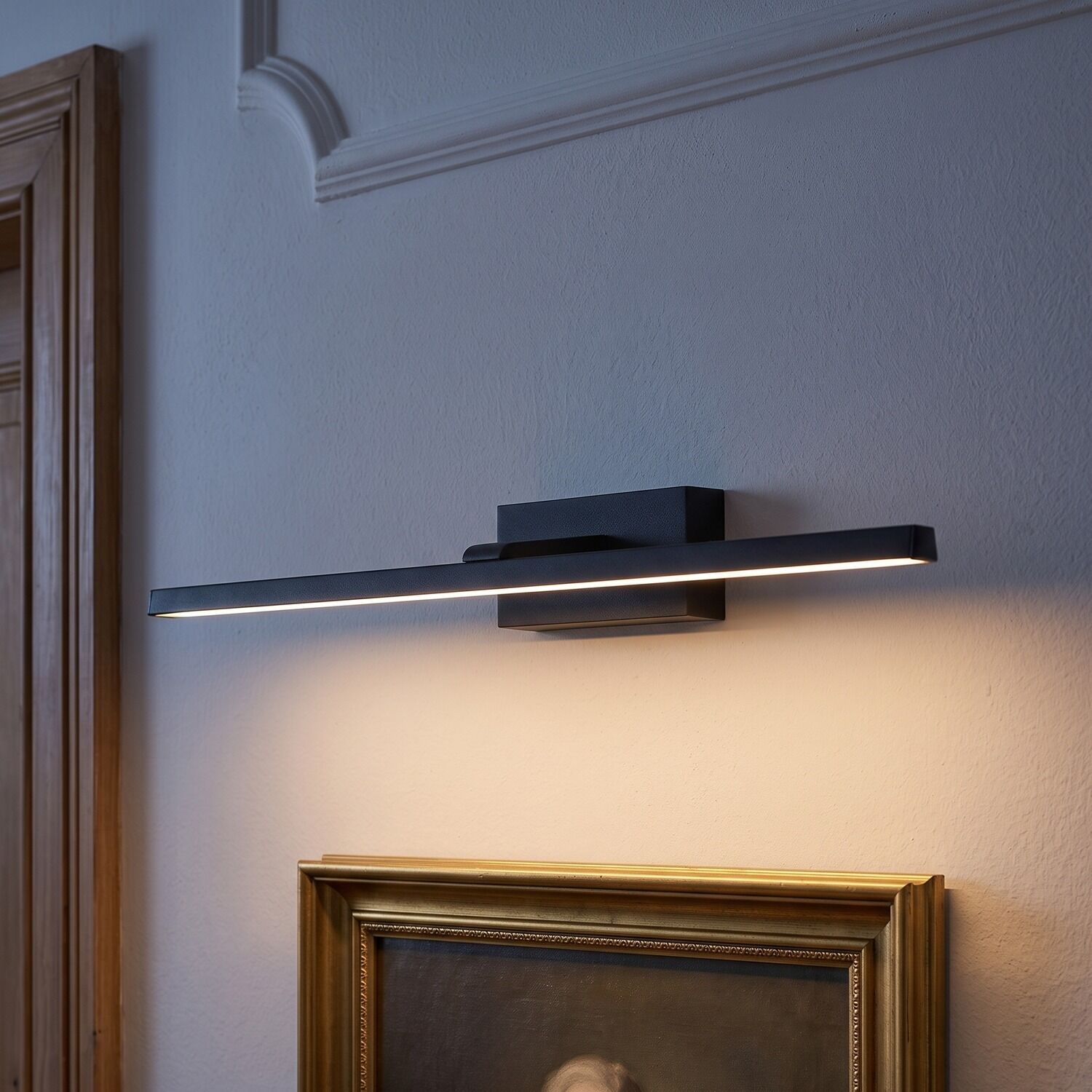le93423-wandlampe-flur-wohnzimmer-innen-kunststoff-metall-zeitlos-ip20-schwarz-01 Wandlampe, LED-Licht, Abendlicht, schwarze Leuchte, moderne Beleuchtung