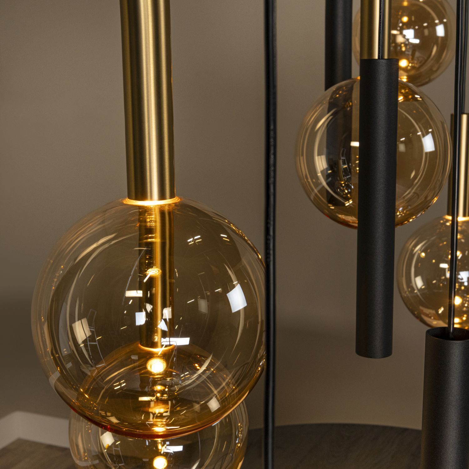Pendelleuchte Glas Bernstein 12-flammig G9 L:143 cm Pendelleuchte Glas Bernstein 12-flammig G9 L:143 cm