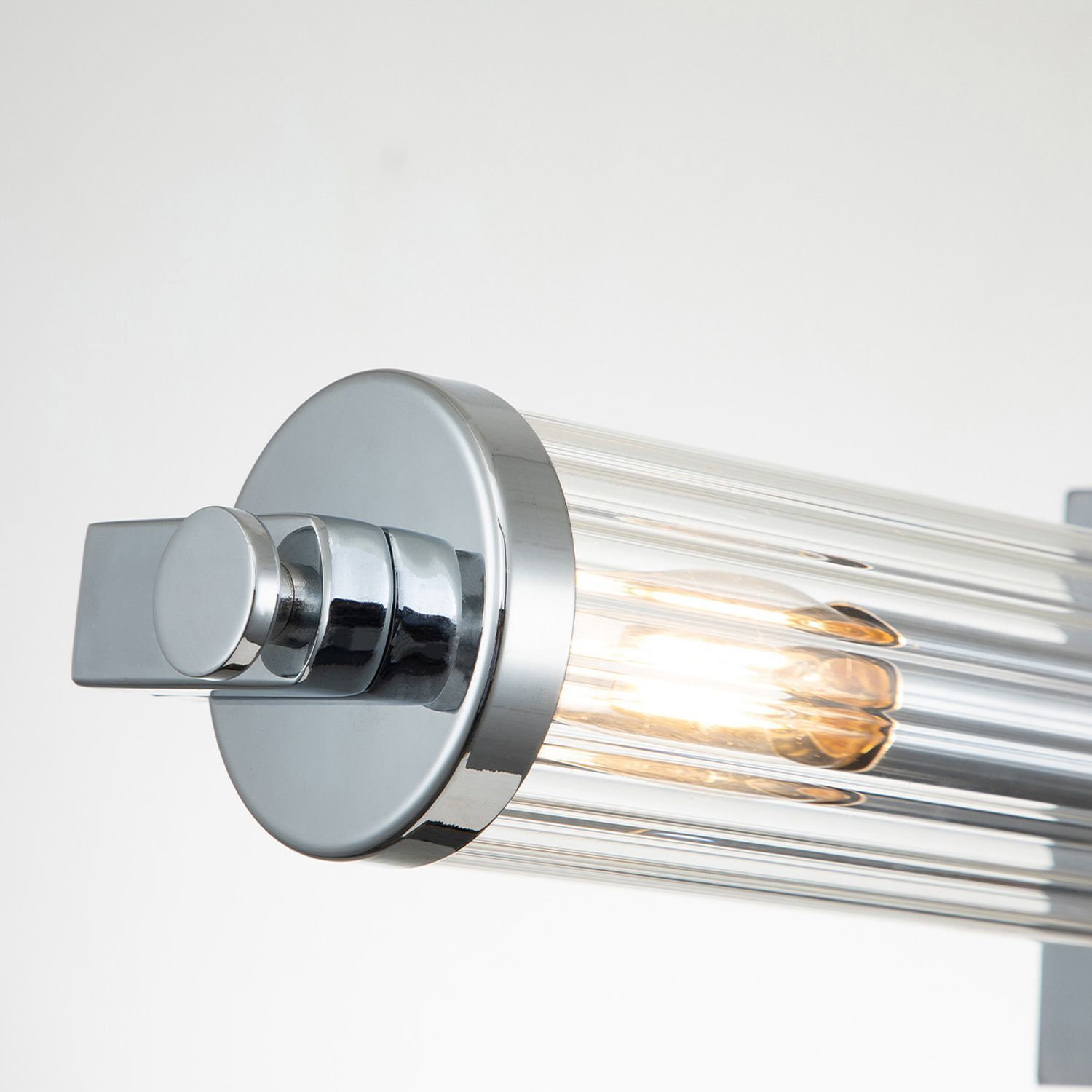 Lampe de salle de bain murale métal verre L : 69,1 cm IP44 chrome